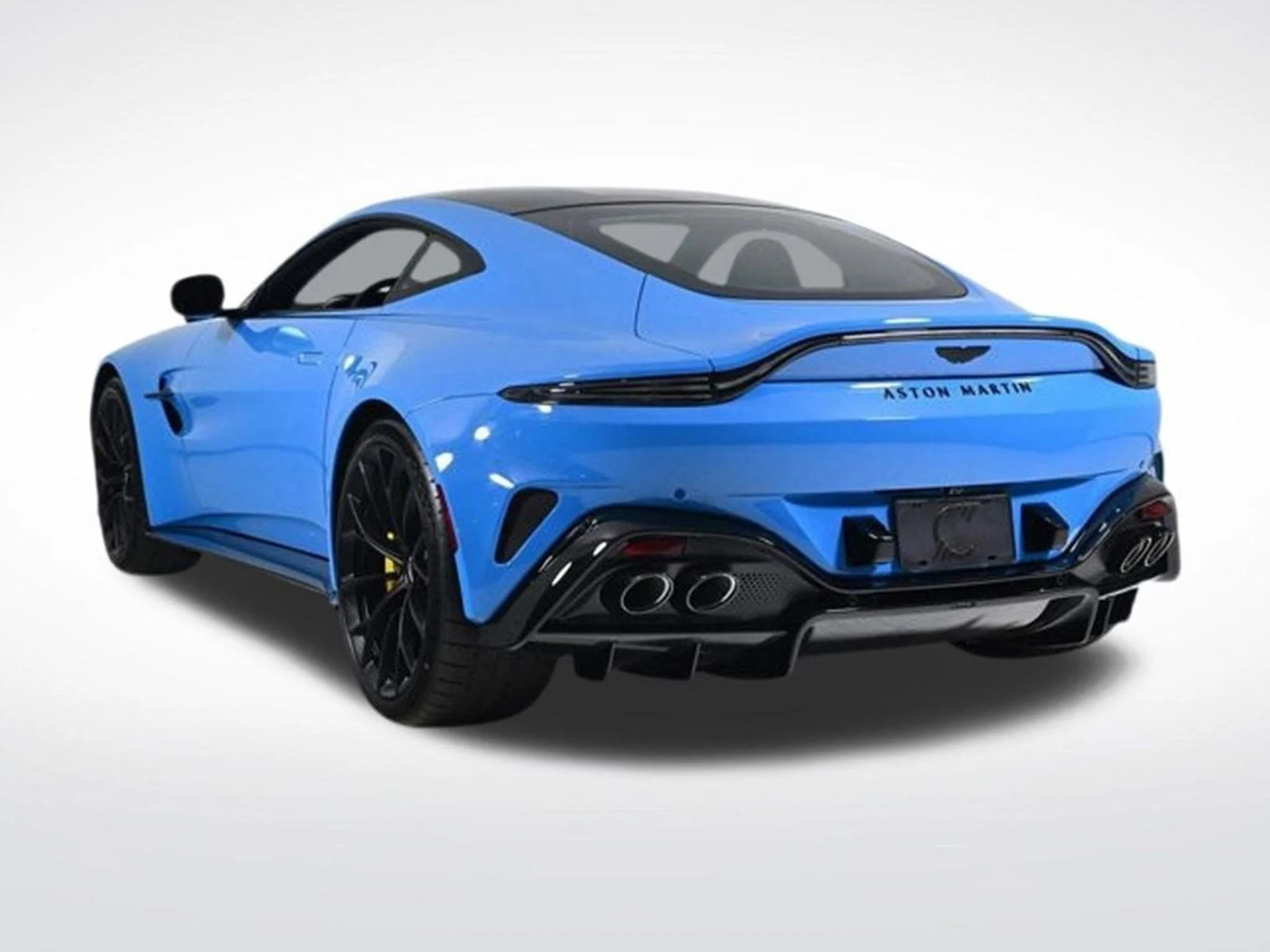 mph003_2010679390_new_2025_aston_martin_vantage_coupe_11350_22854663_3_1024_ab64063112