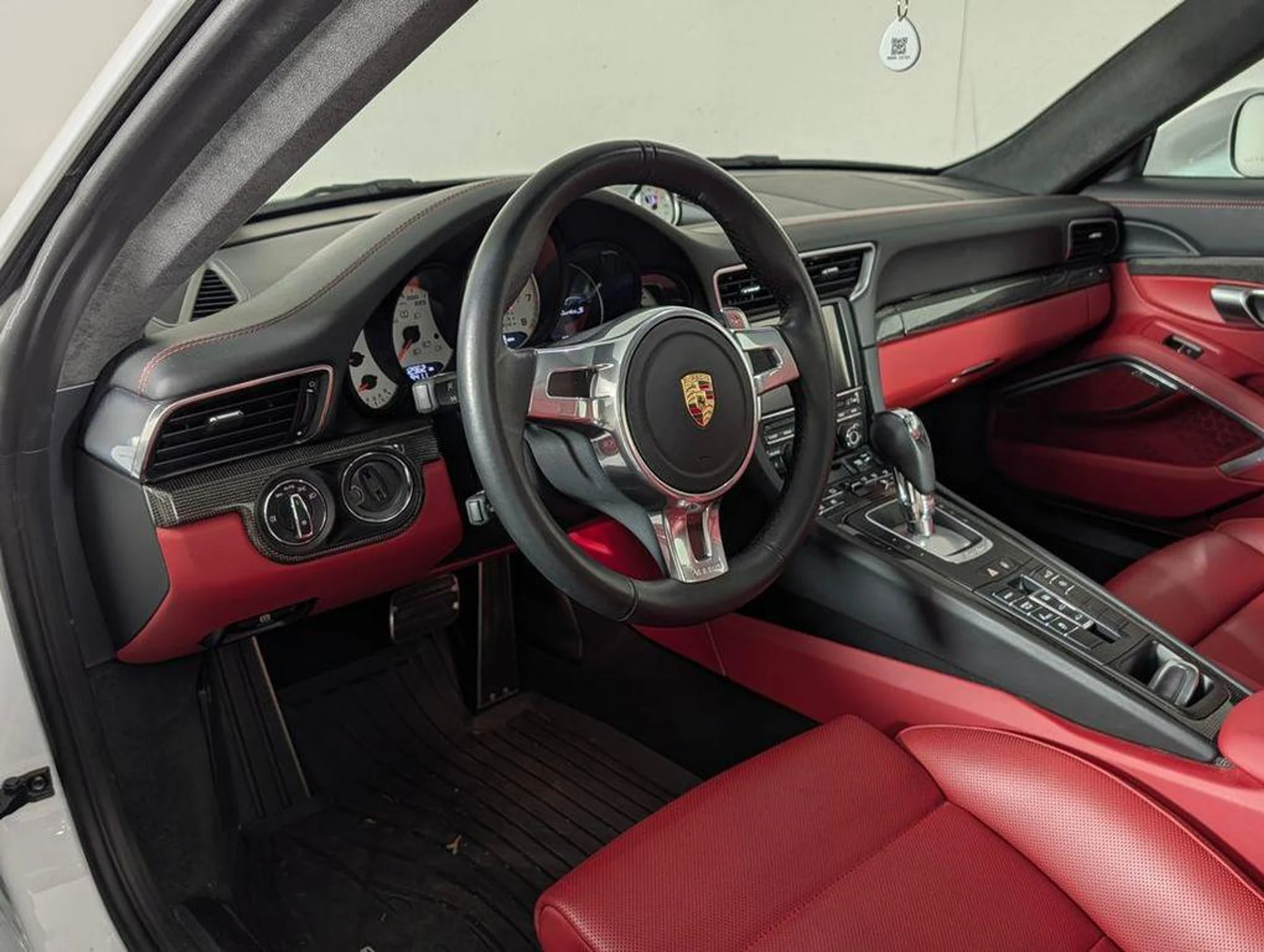 mph003_2028137101_1_Uuf_Vv_af_Yw5_Bb_RE_0_A7fsayi_IZE_2efd0a0e87