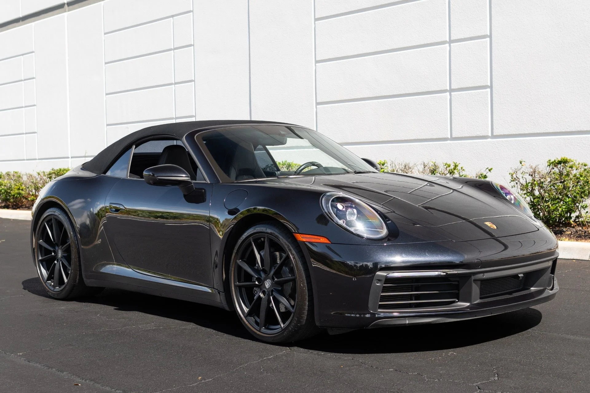 mph003_2034062320_Used_2021_Porsche_911_Carrera_1772596654_dbdd90f883