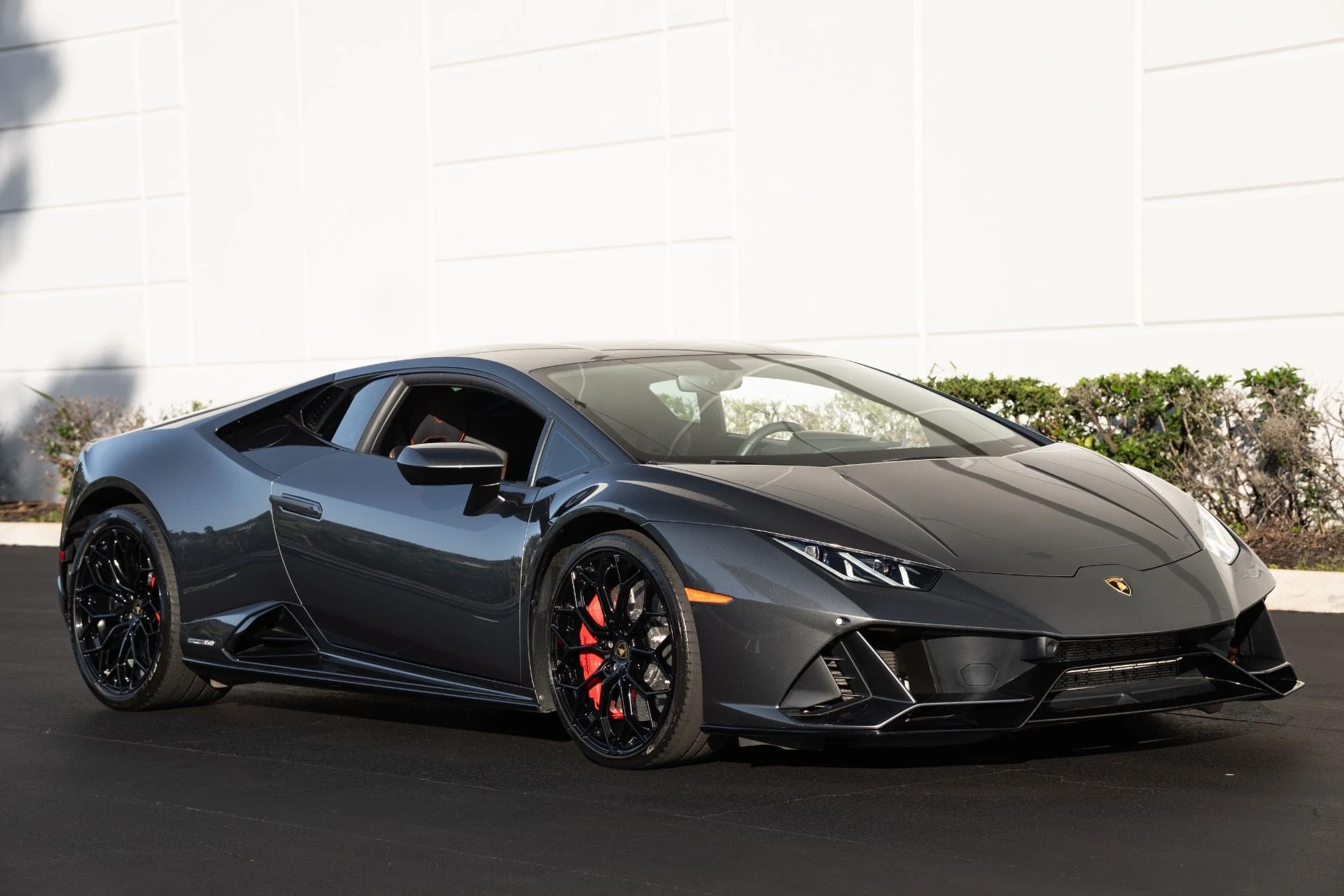 mph003_2036484448_Used_2020_Lamborghini_Huracan_EVO_1769630384_ace84a395b