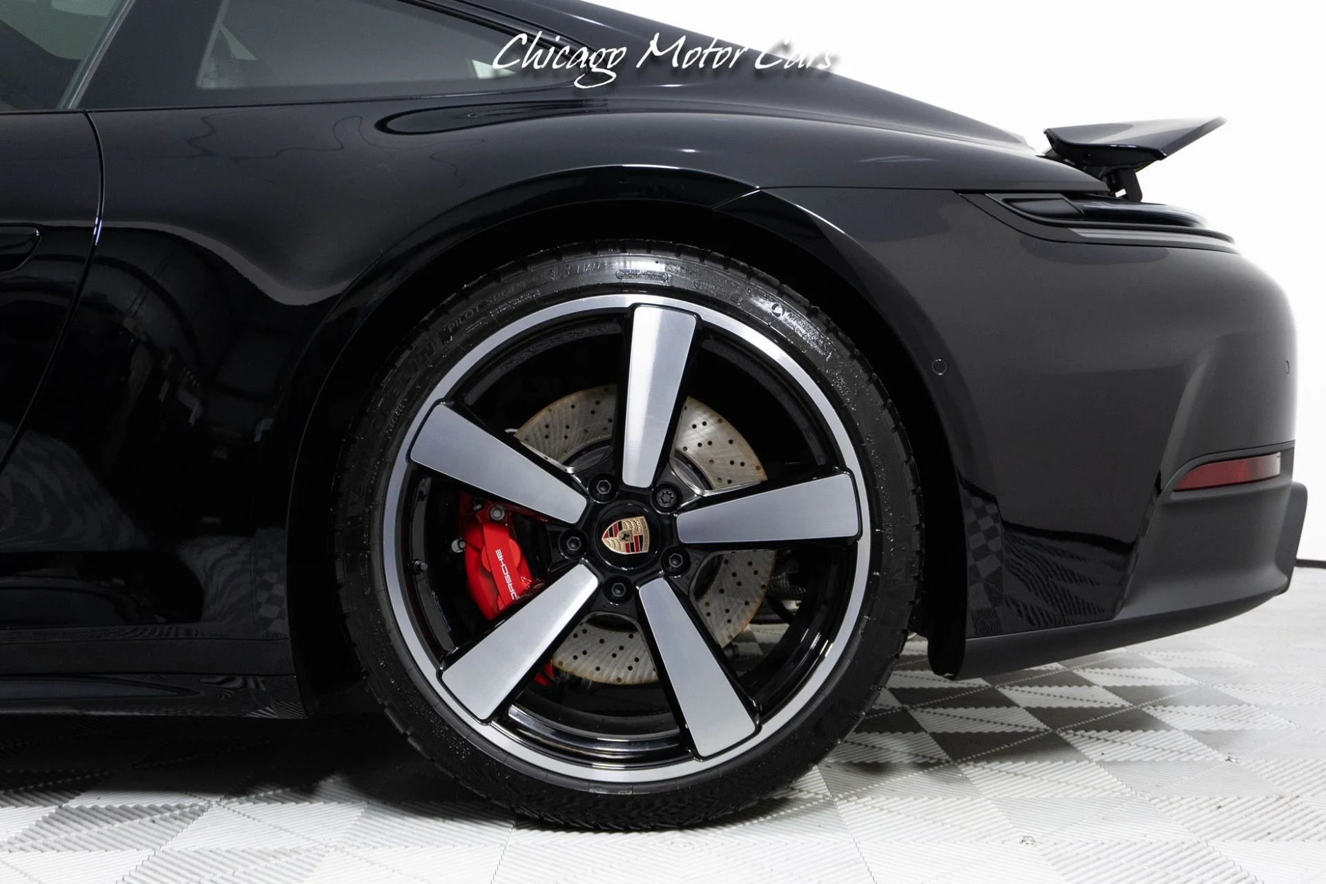 mph003_2042731566_13069_p4_l_2ba5463b76