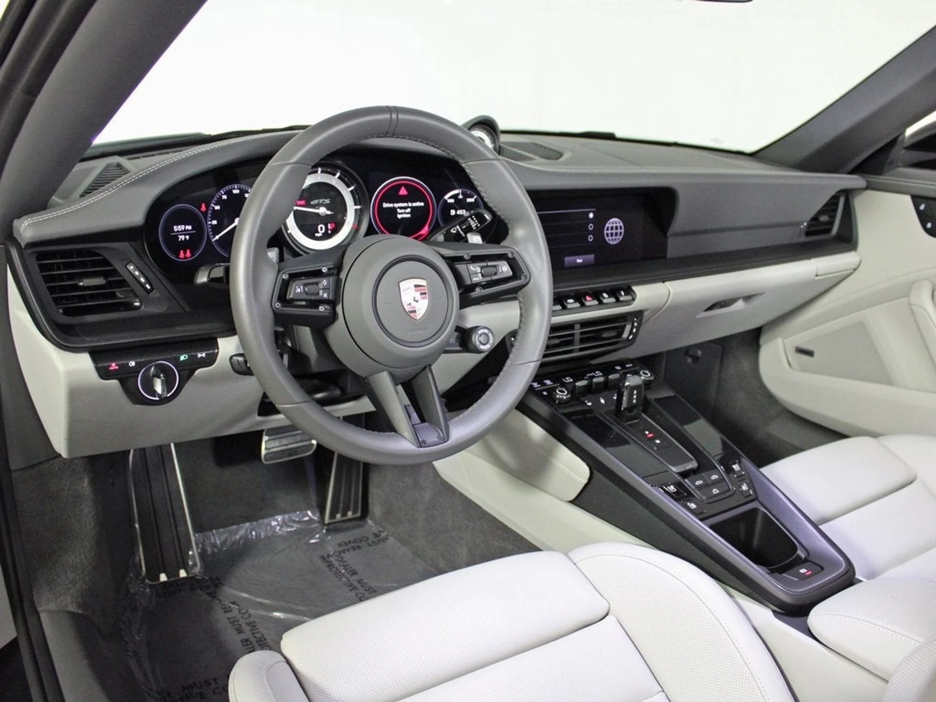 mph003_205567788_4_6410d61aea