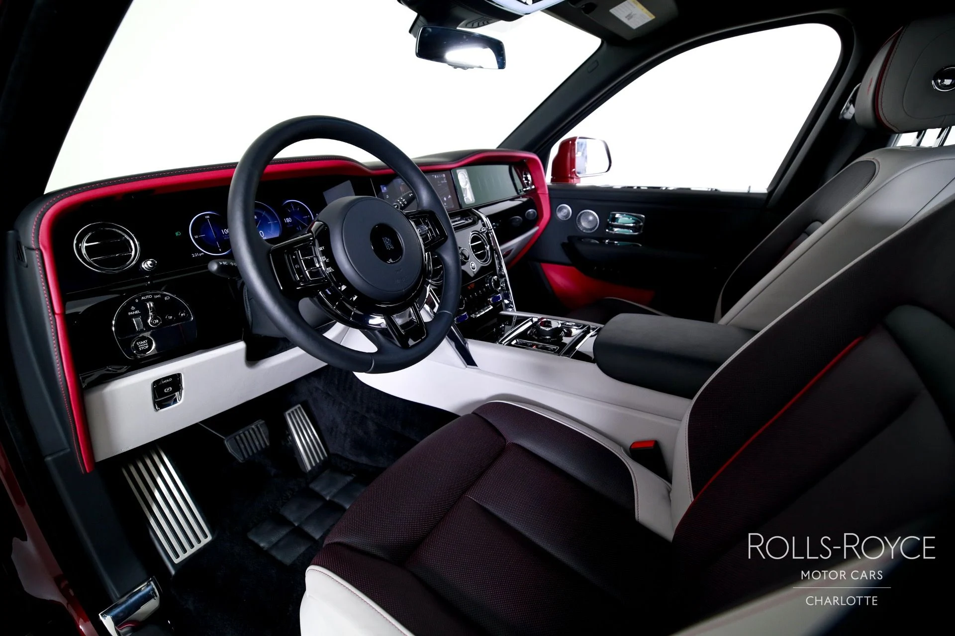 mph003_2056997127_Used_2025_Rolls_Royce_Cullinan_1757533744_fc09bb4783