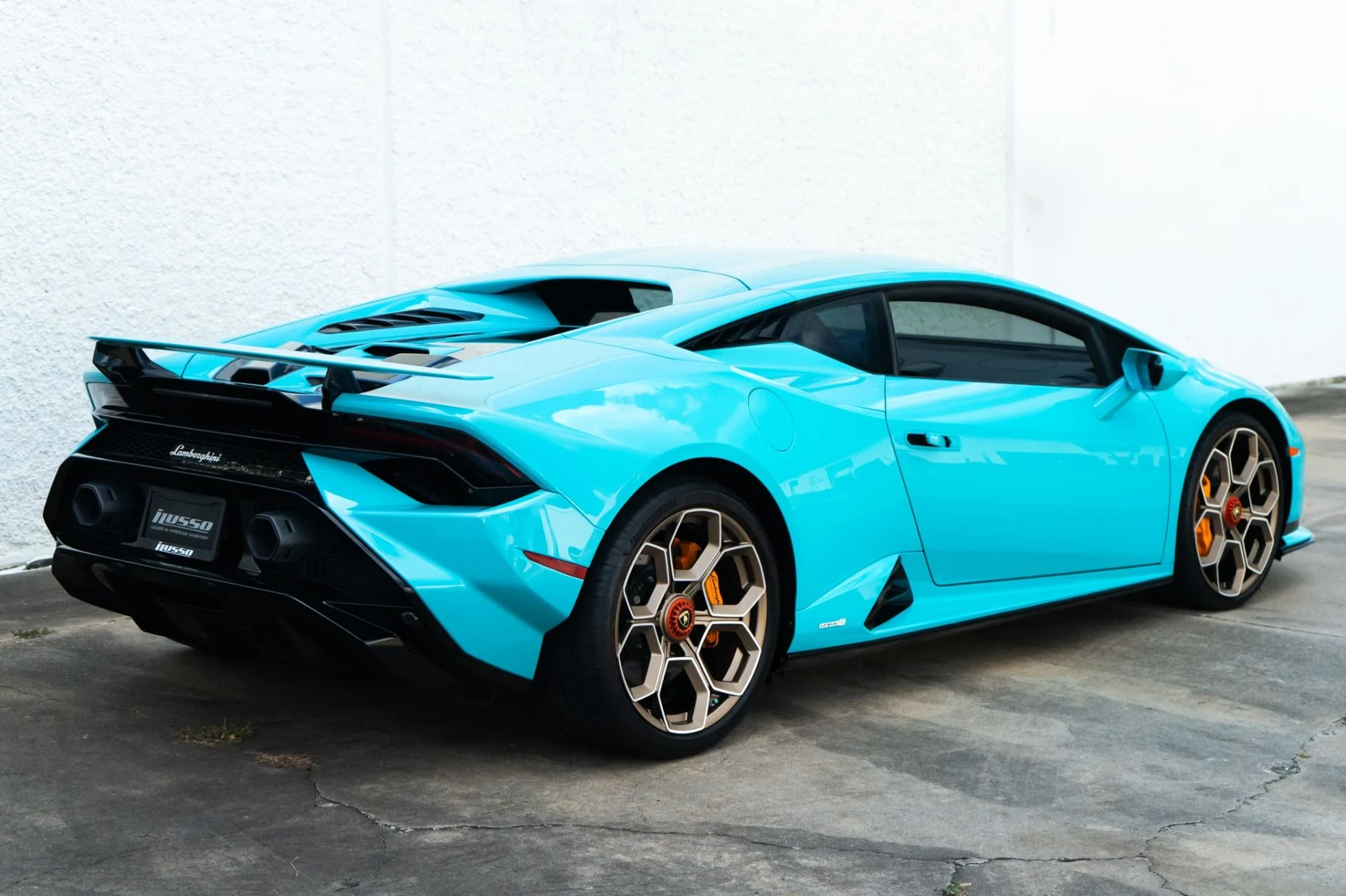 mph003_2061890620_Used_2023_Lamborghini_Huracan_Tecnica_1786574624_f222fb7e97