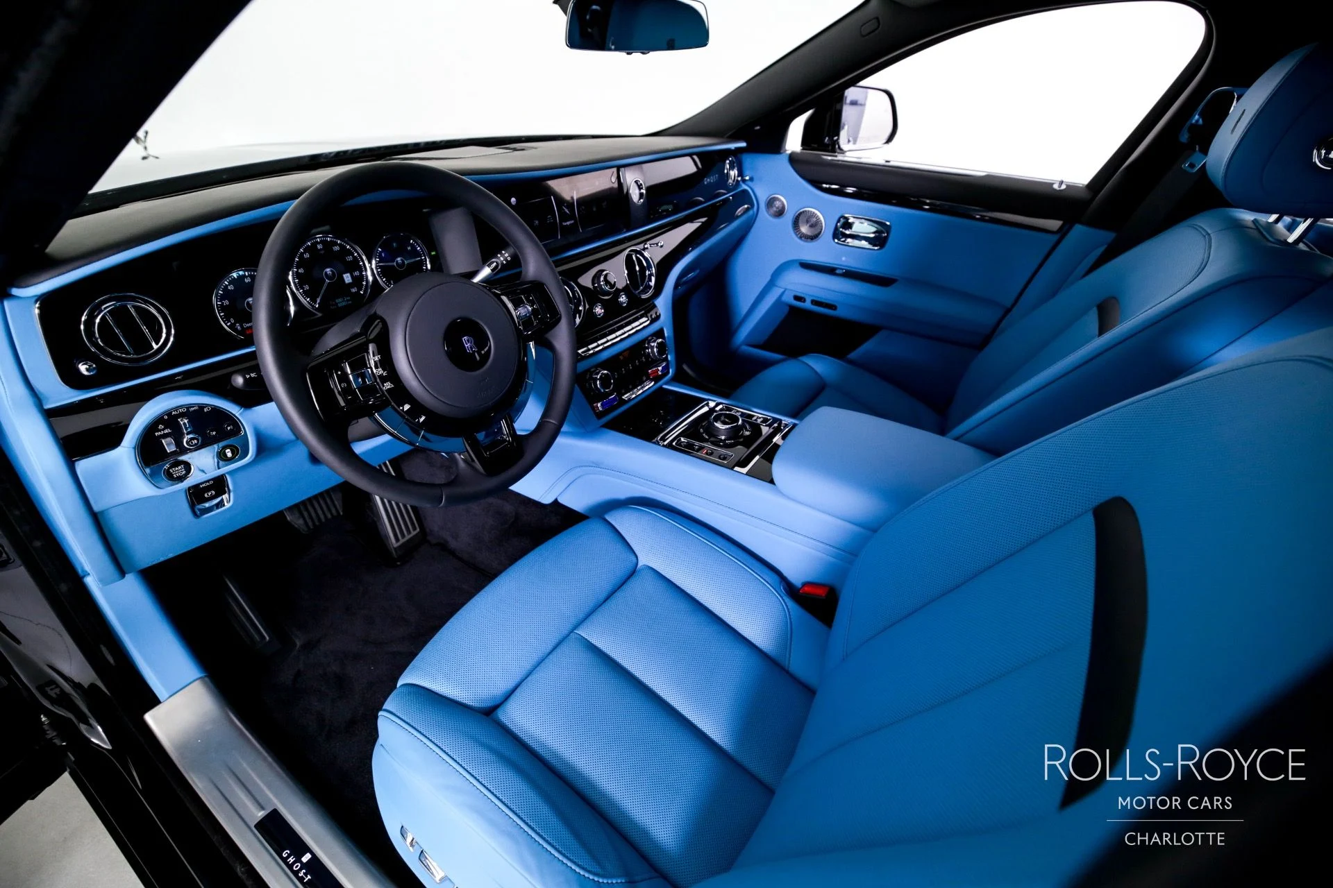 mph003_206238607_Used_2024_Rolls_Royce_Ghost_1747773280_e955fae907