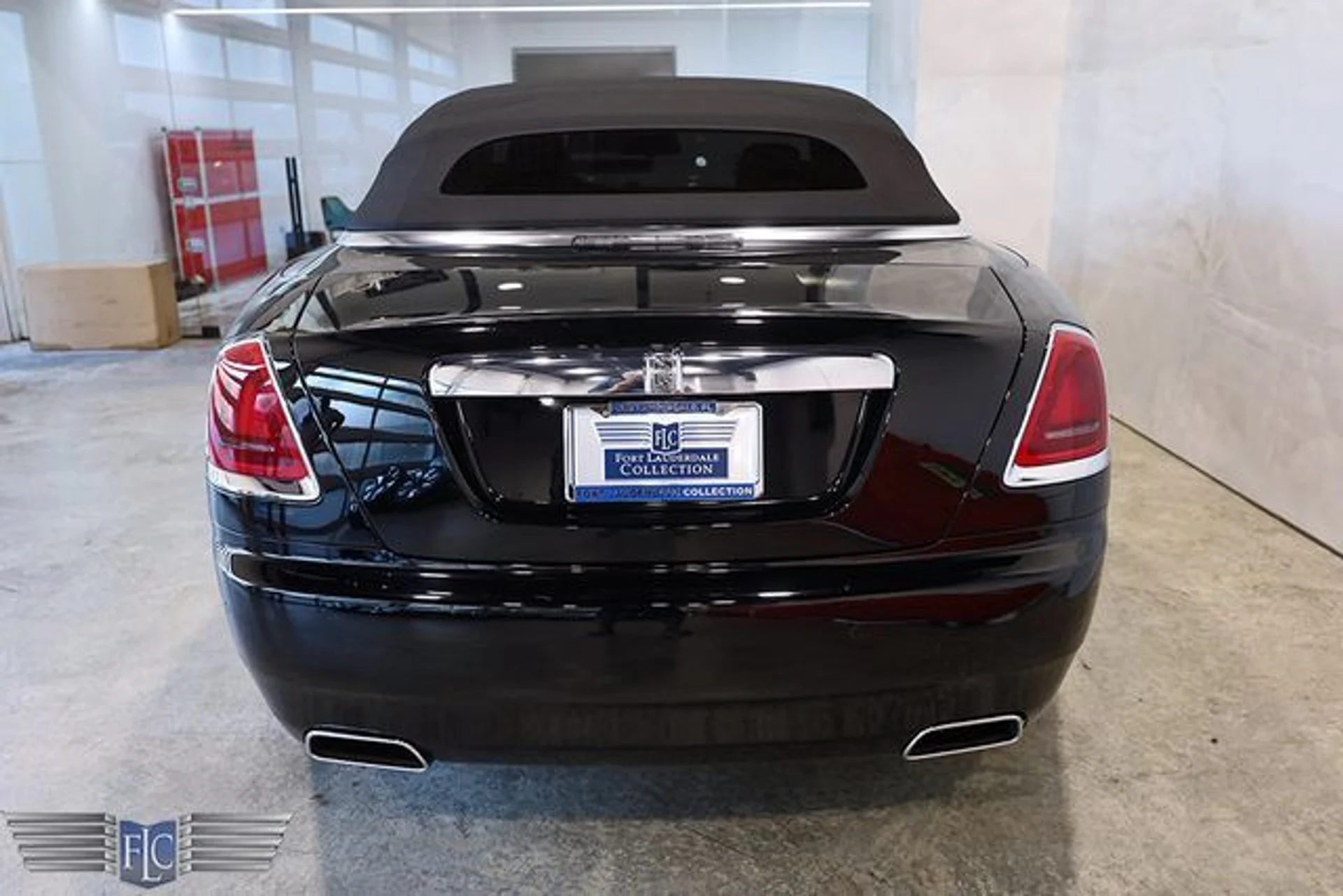 mph003_2065262411_used_2017_rolls_royce_dawn_convertible_9689_23082501_8_640_a6f832b25a