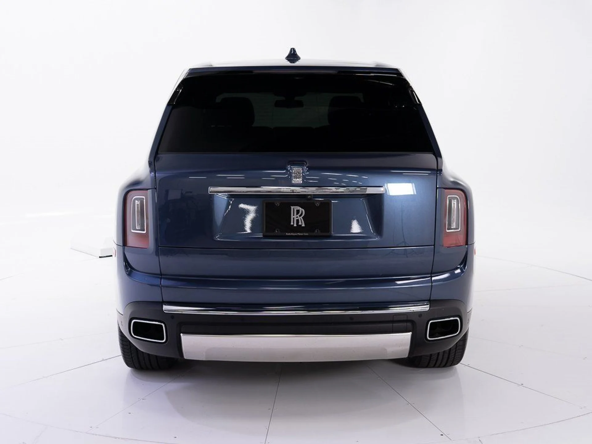 mph003_2072315217_e721bb15a0436372be2c0c5a8d4acada_1266772c34