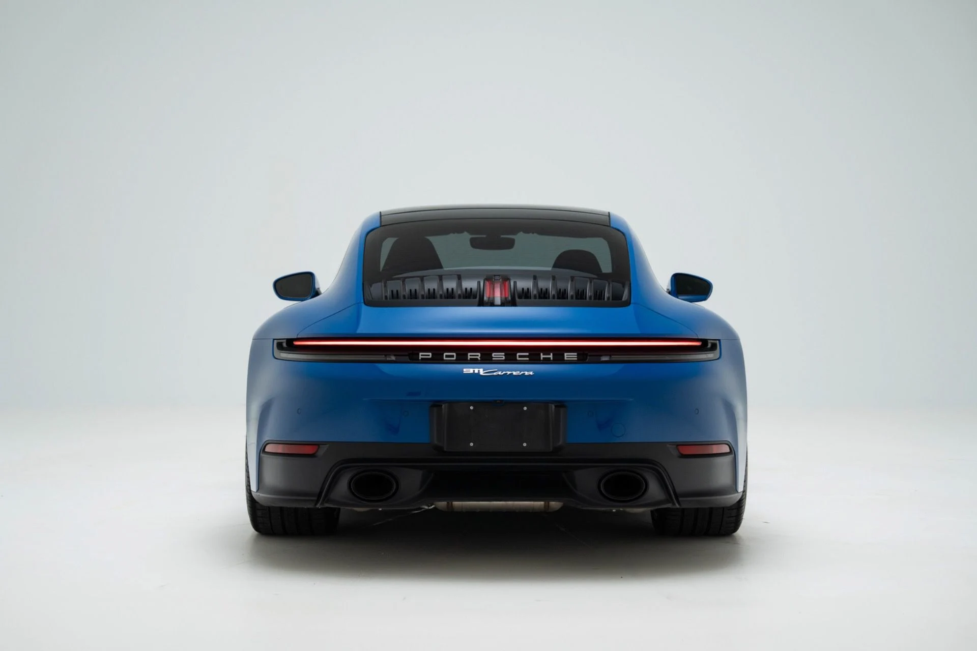 mph003_2072438141_Used_2025_Porsche_911_Carrera_1782341858_c53d6aa5b4
