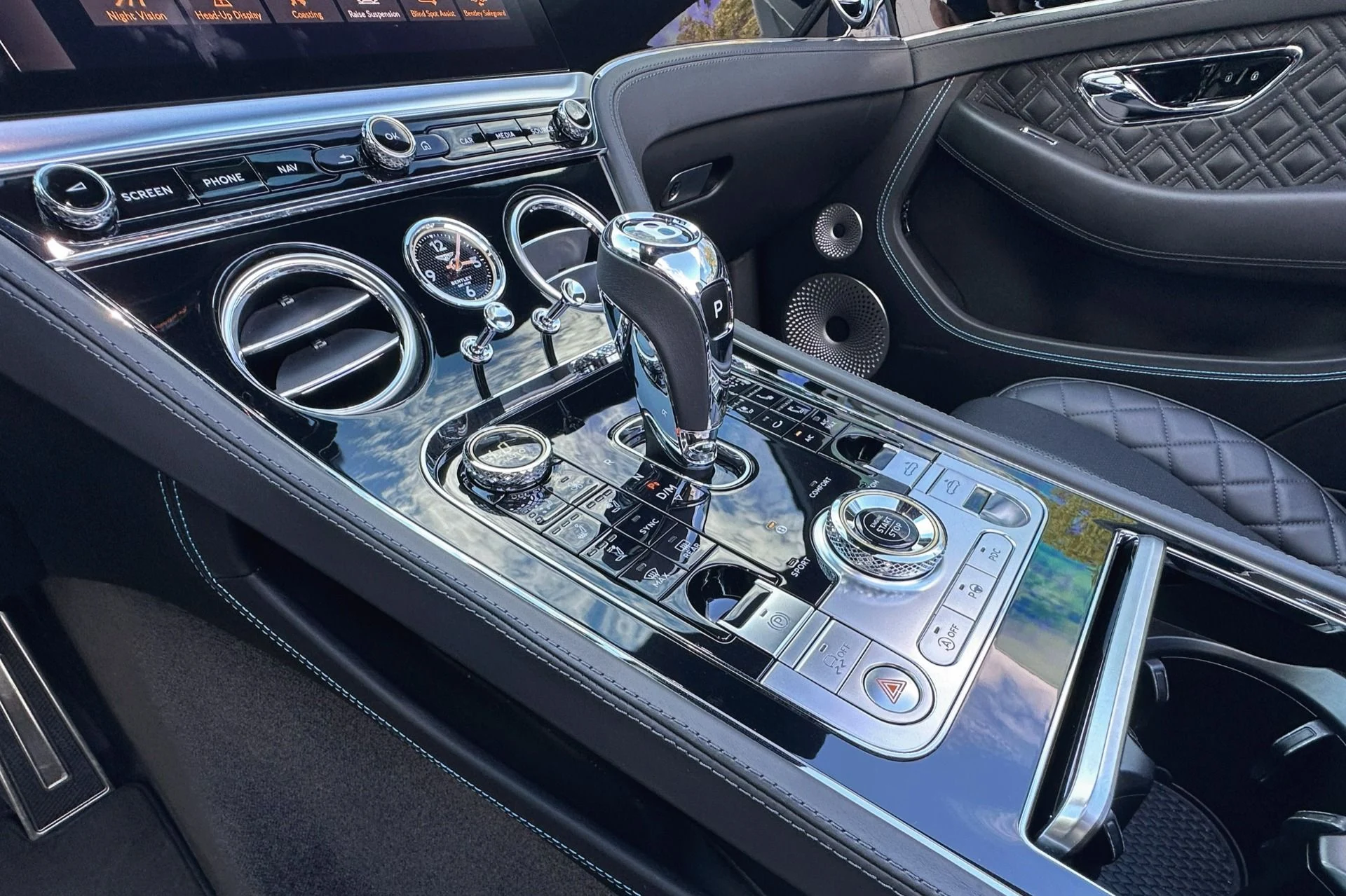 mph003_2079744547_Used_2022_Bentley_Continental_GTC_V8_1760707462_222cb36aa0