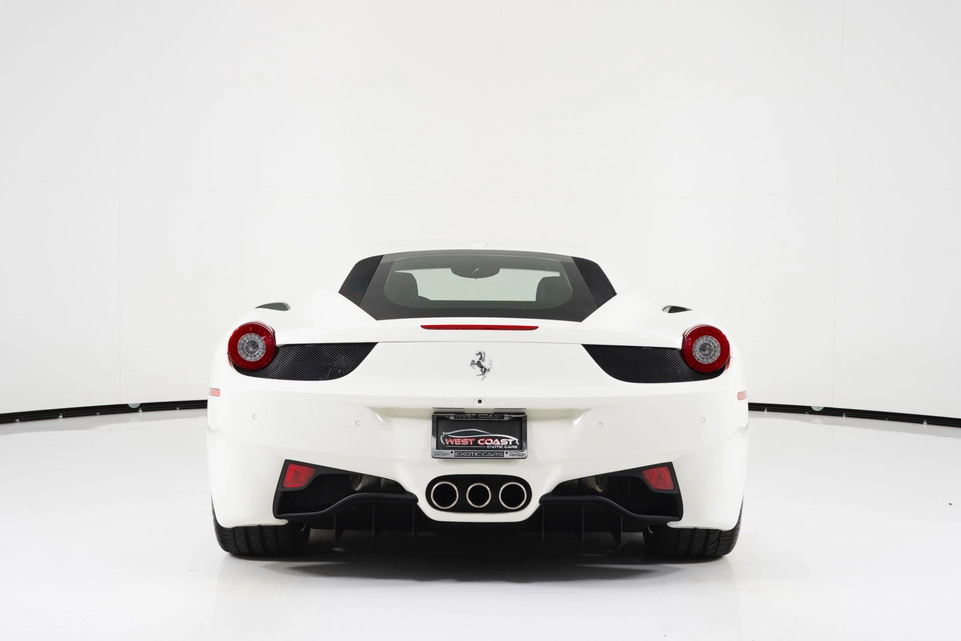 mph003_2080456905_Used_2015_Ferrari_458_Italia_Coupe_1753415701_b416636958