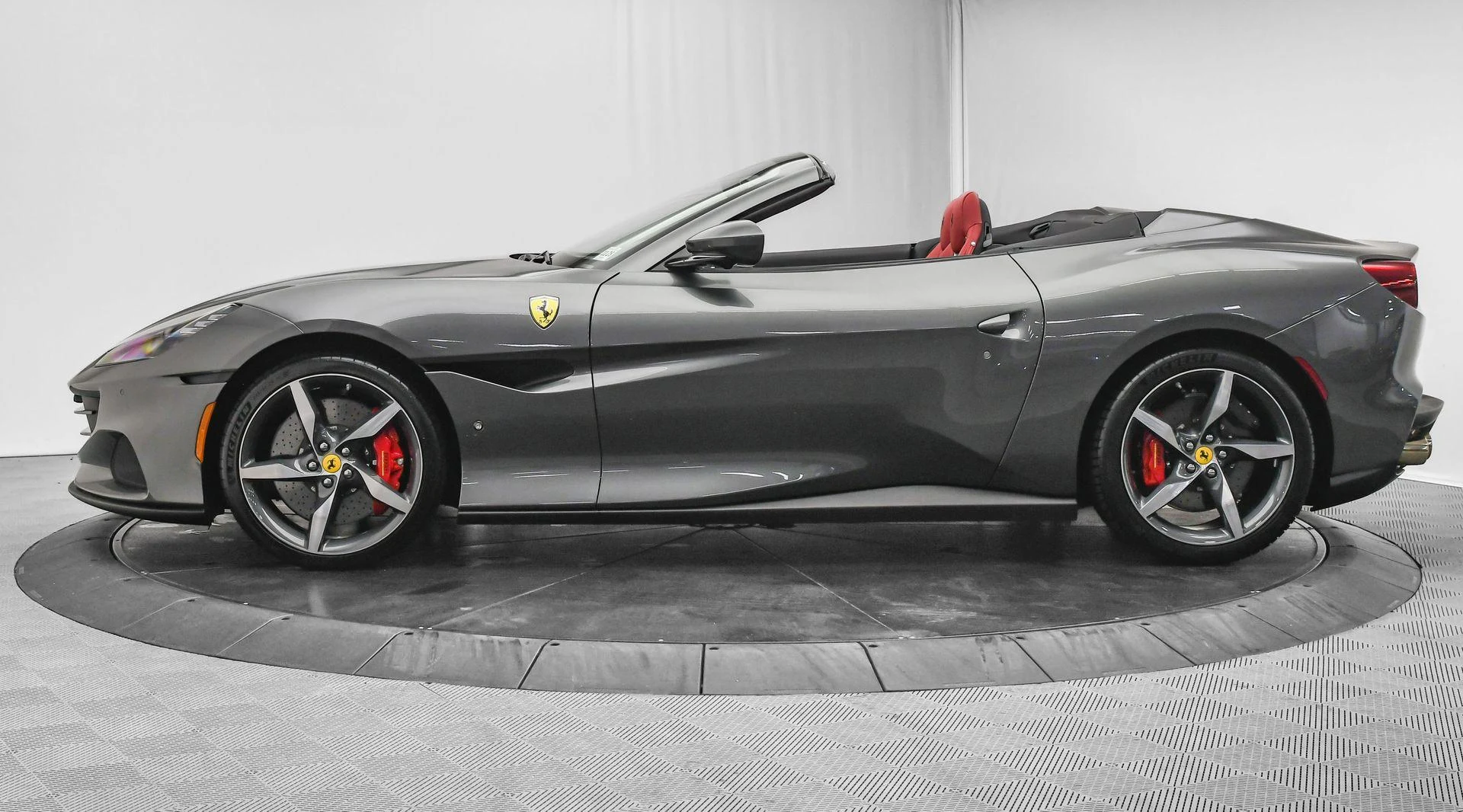 mph003_2081282386_Used_2023_Ferrari_Portofino_M_1757454290_3204a01965