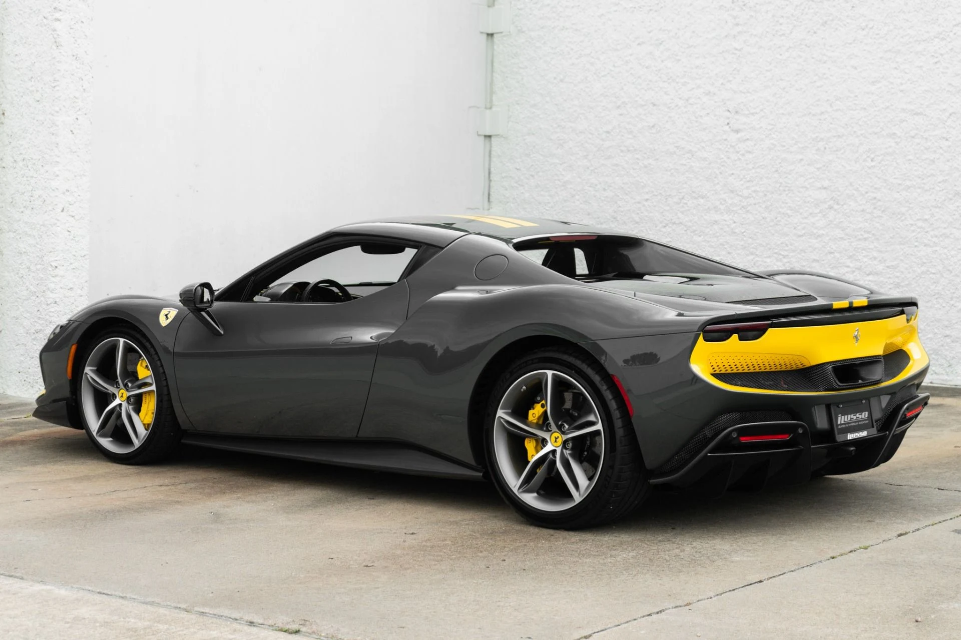 mph003_2093974292_Used_2022_Ferrari_296_GTB_Assetto_Fiorano_Package_1779121610_ffe71ded1e