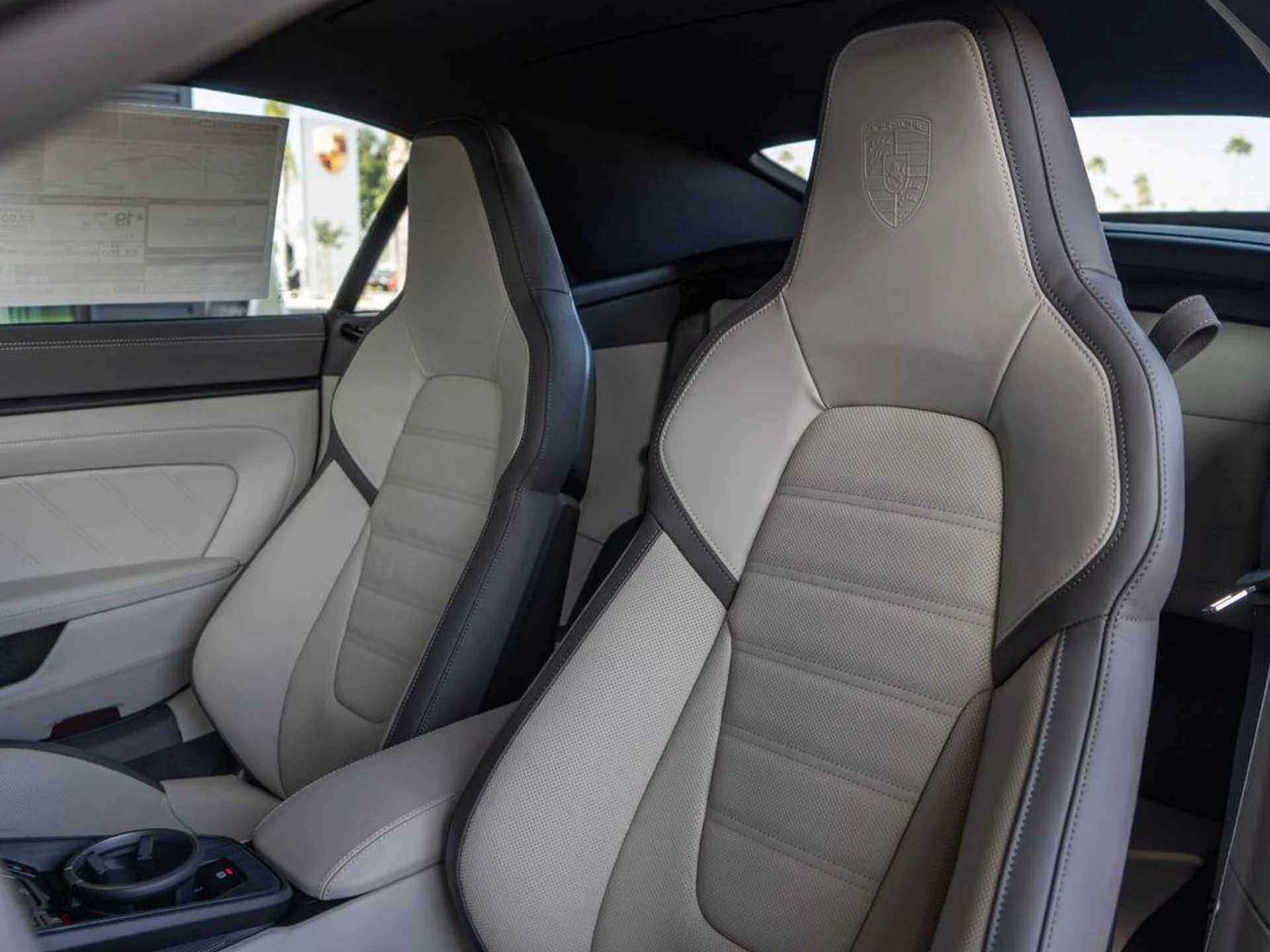 mph003_2102756291_ez_8ujg_Tg3ql5a5vgdcnj_N81j9_U_392cfcbcd6