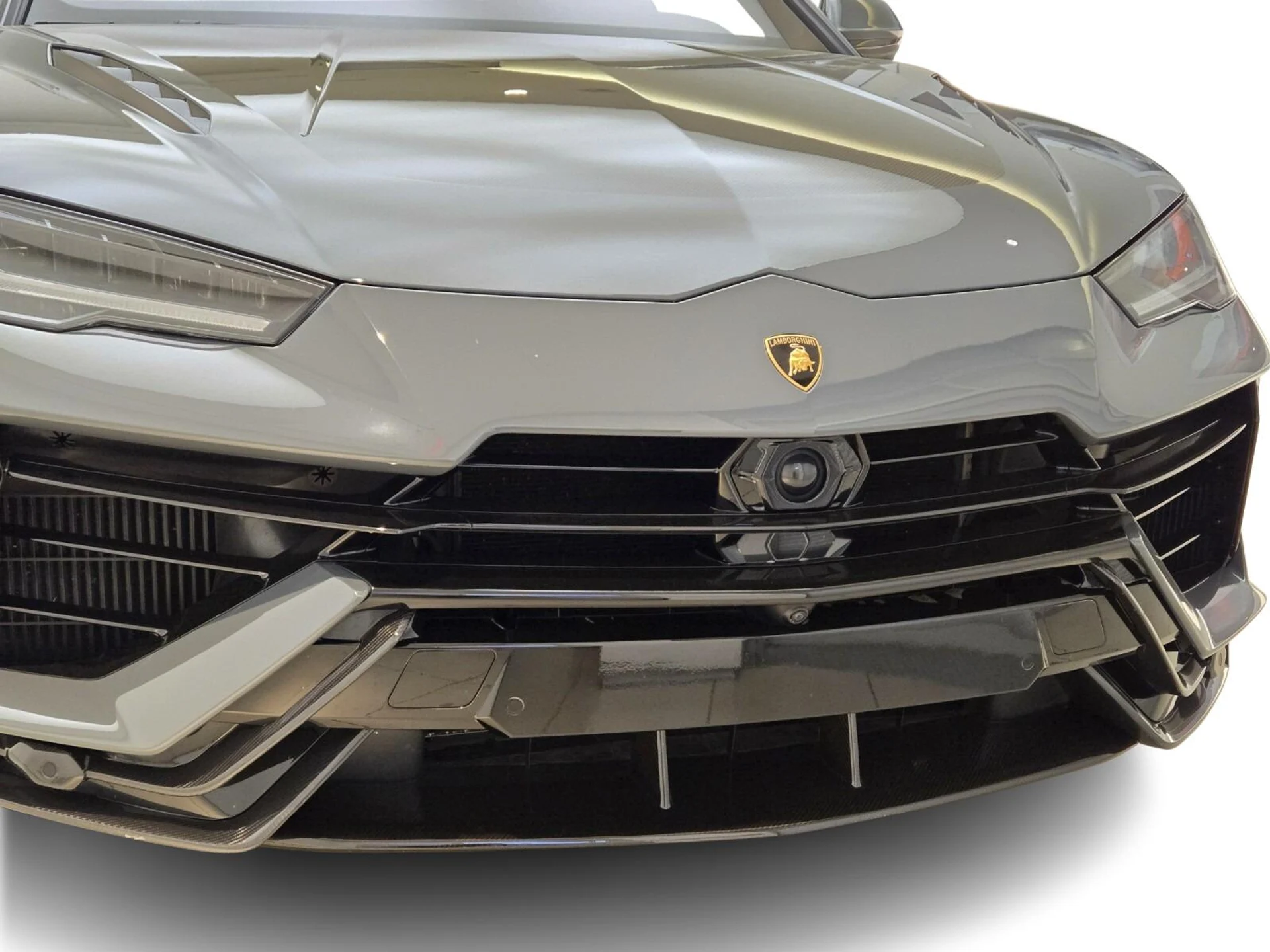 mph003_2106399891_Used_2023_Lamborghini_Urus_Performante_1777095801_7b4b998107