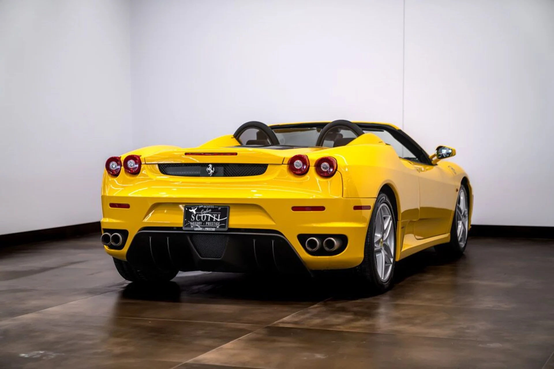 mph003_2110669575_ferrari_430_2006_jpg_v_1758918548_2a03467f13