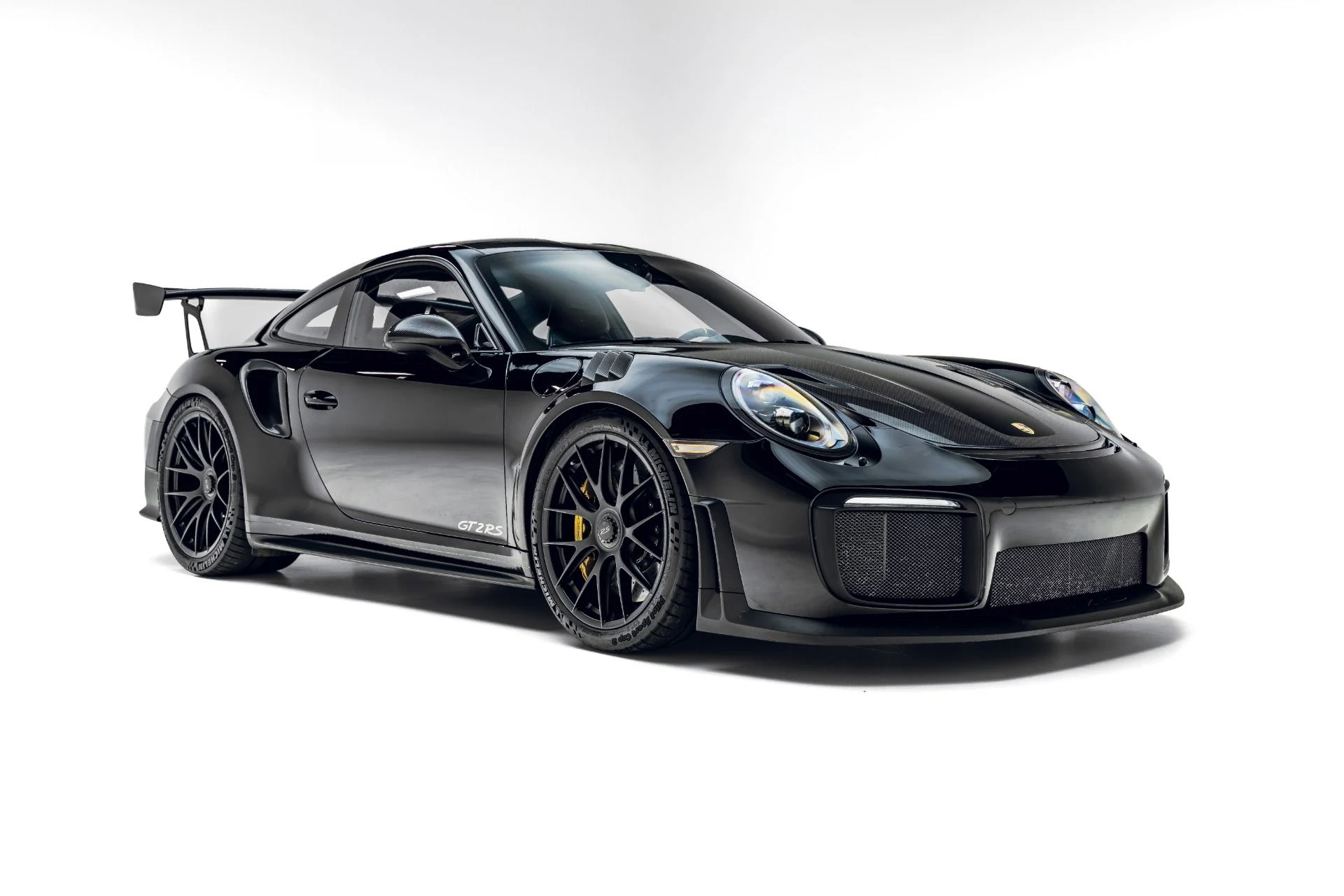 mph003_2114886659_Used_2018_Porsche_911_GT_2_RS_1783012703_253fc1e280