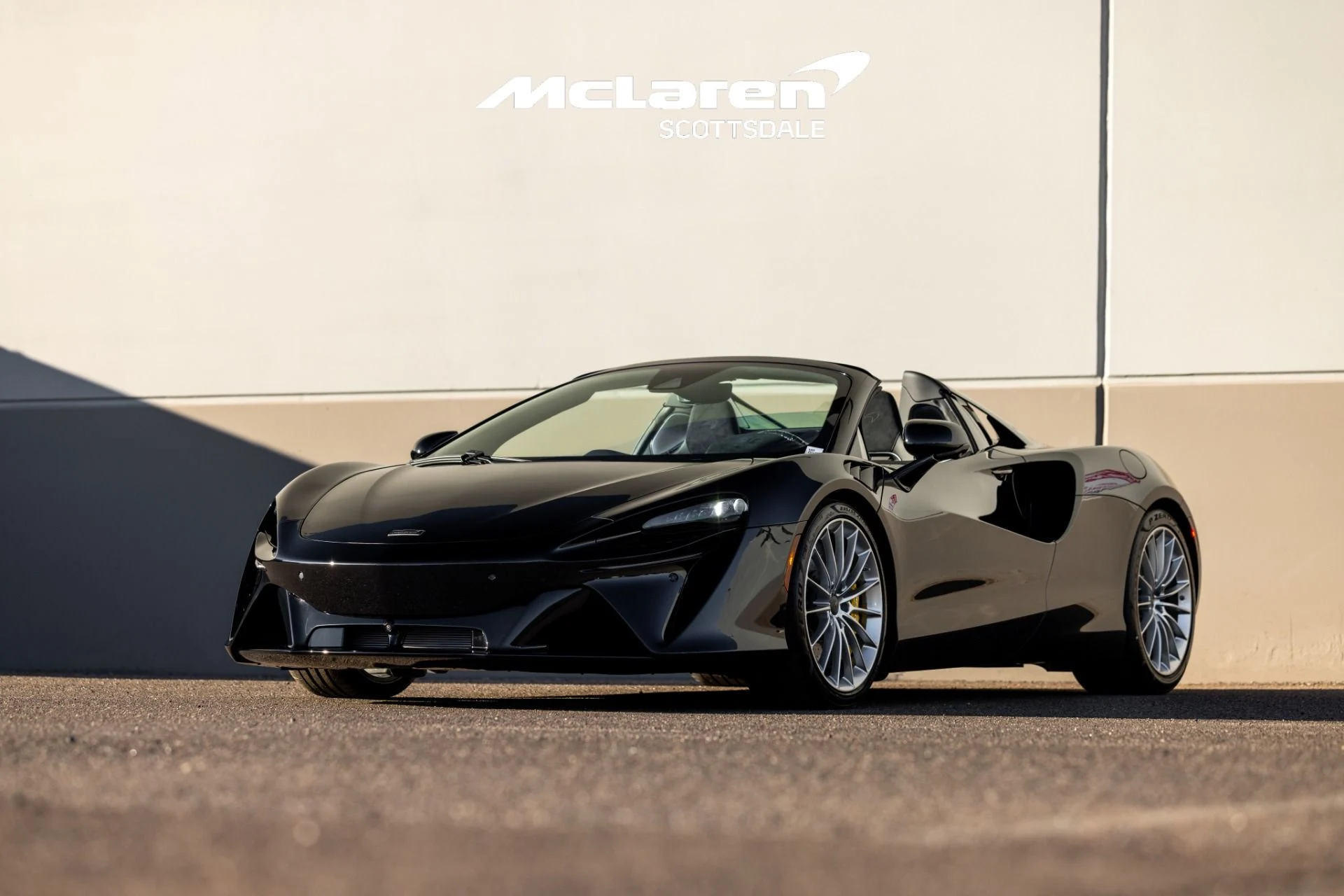 mph003_2115978455_Used_2025_MCLAREN_ARTURA_Performance_1729876898_3796a7f62b