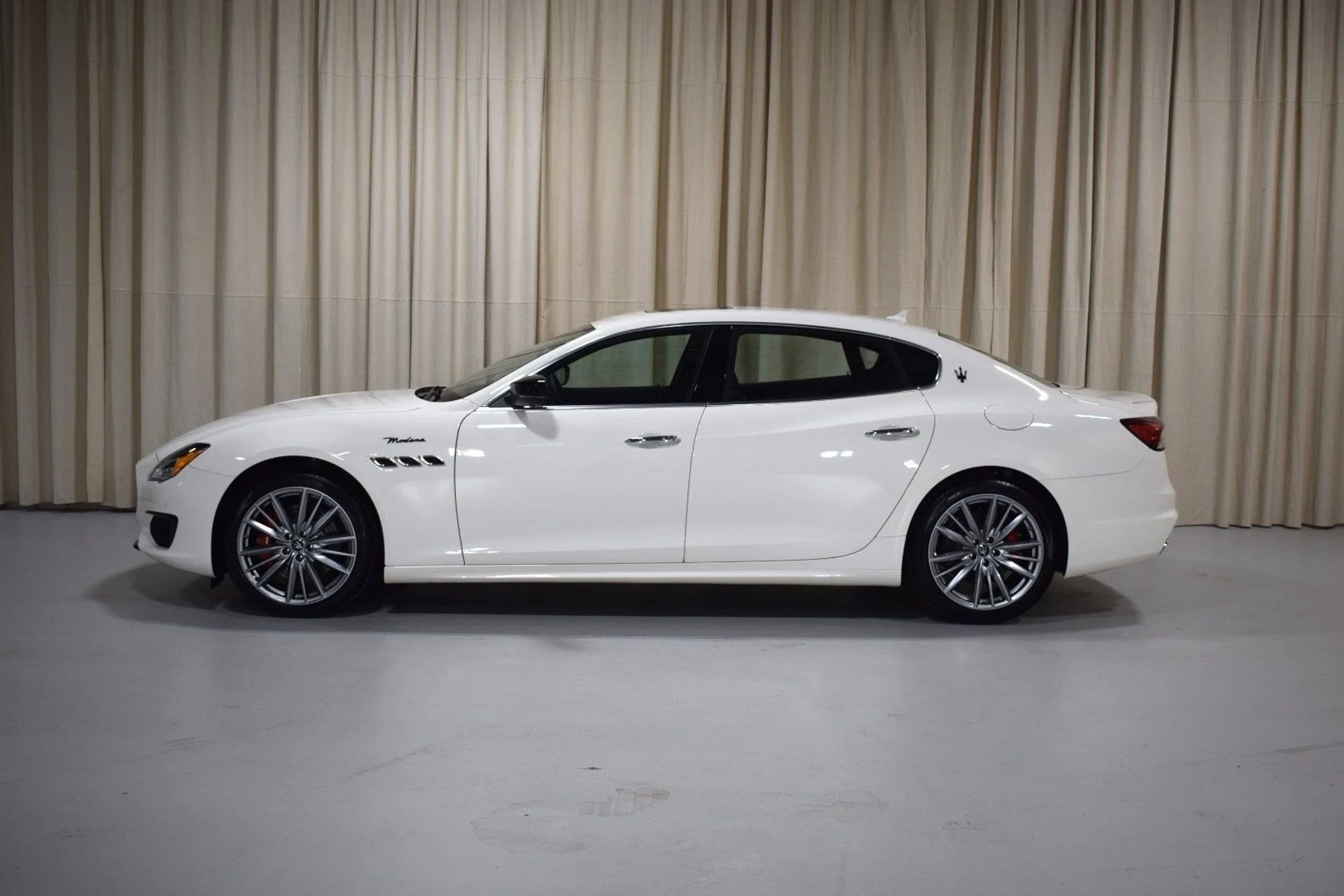 mph003_2138444683_c2b41de2f67b64b379c23c66651fb9e5x_4dc7a5b5d3