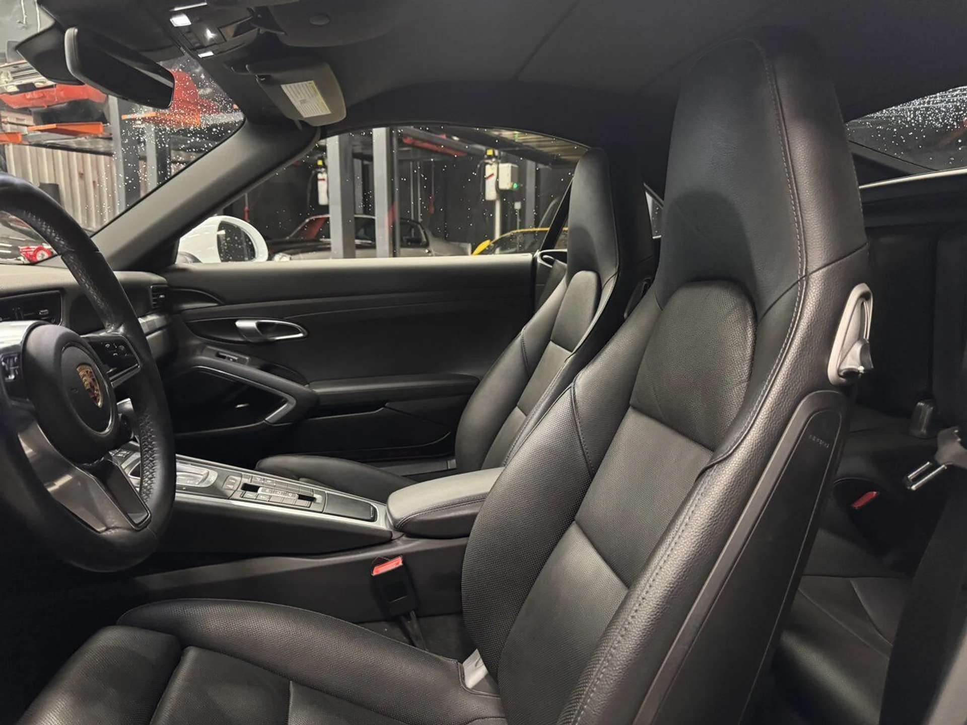mph003_2152302486_porsche_911_2018_3ad052e3c6