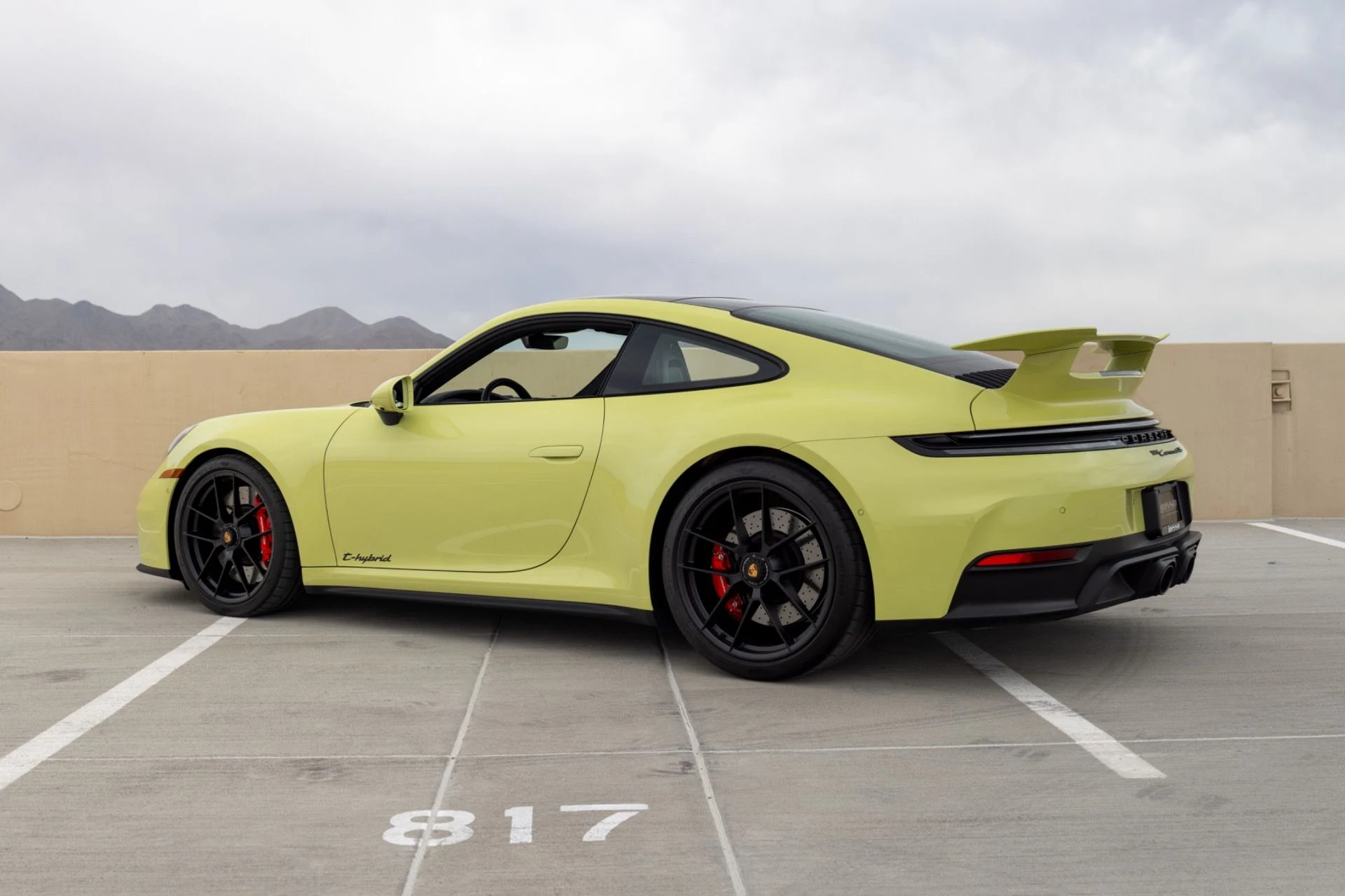 mph003_2152641402_Used_2026_Porsche_911_Carrera_GTS_1775588460_822b225070