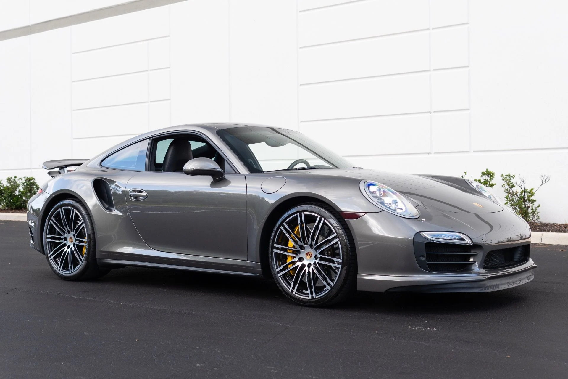 mph003_2152672353_Used_2014_Porsche_911_Turbo_S_1777344663_8238ddabc4