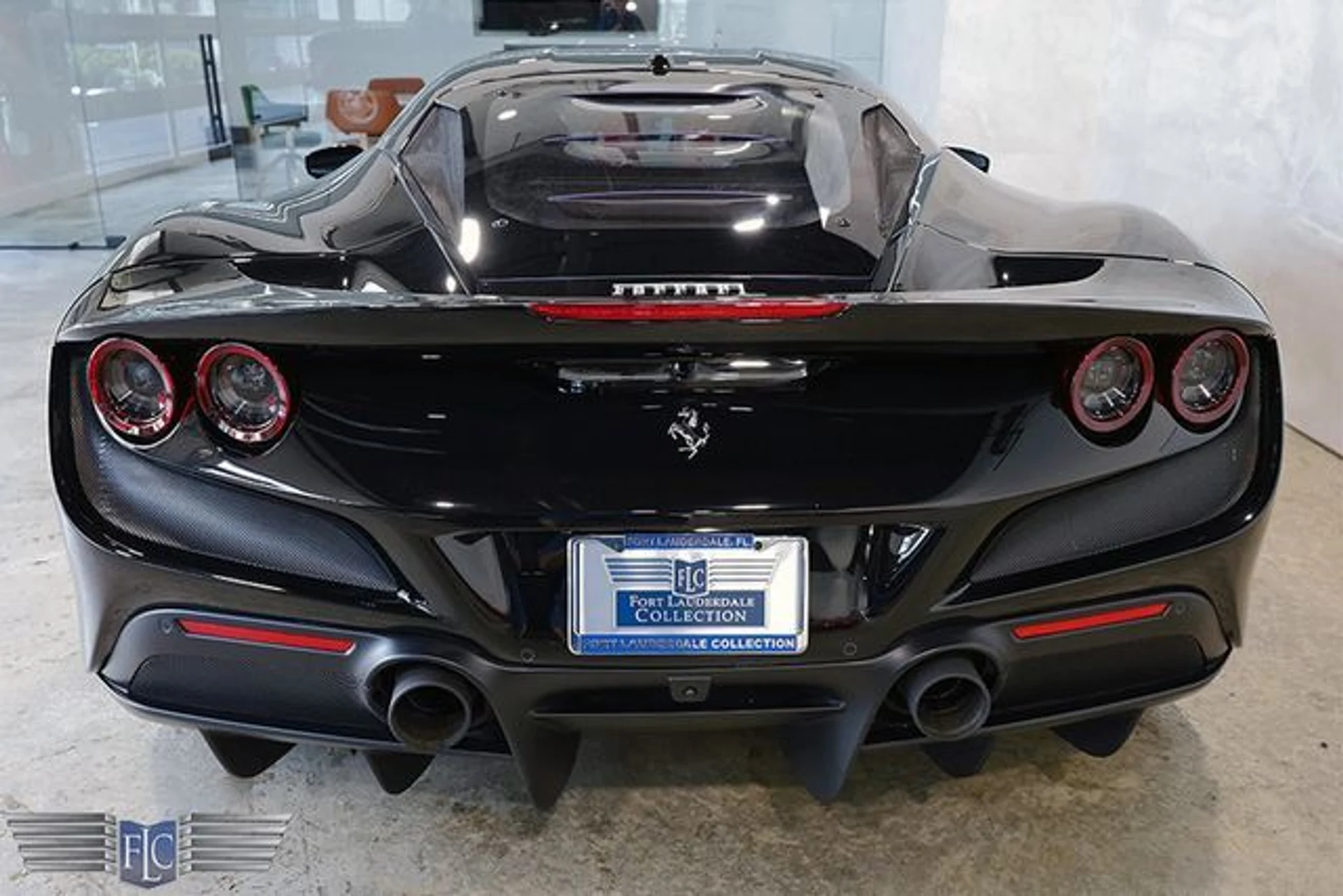 mph003_2160072817_used_2020_ferrari_f8_tributo_coupe_9689_22960423_8_640_a01880d0e9