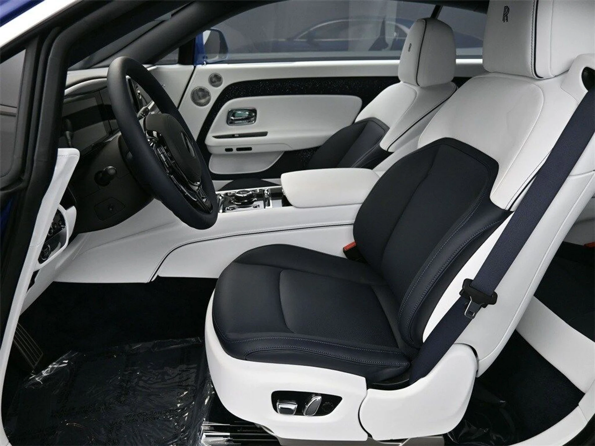 mph003_2161408586_b6c177c1a1556451fe1e0d5f844df431x_f040649957