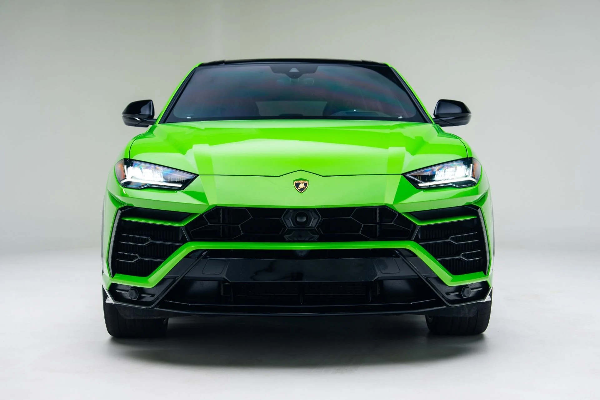 mph003_2169583800_Used_2021_Lamborghini_Urus_1766090518_87e14989c3