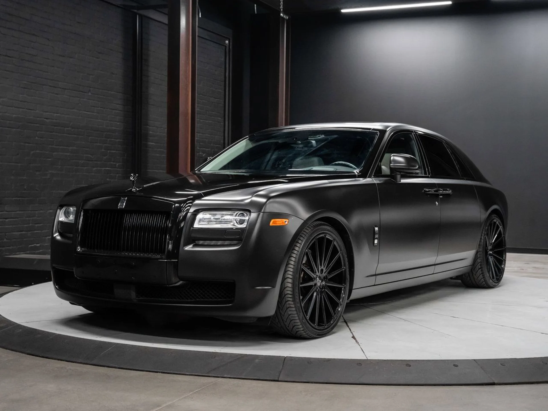 mph003_2172838275_rolls_royce_ghost_2012_26ed150317