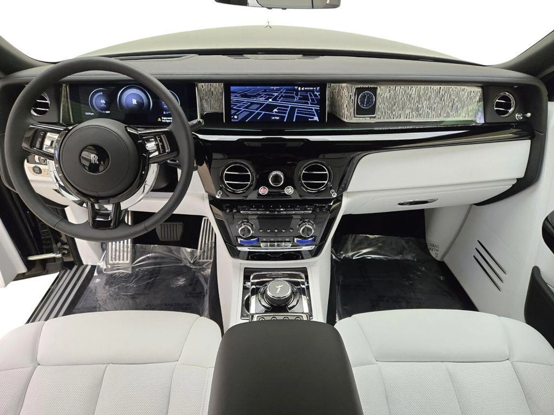 mph003_2174946939_New_2026_Rolls_Royce_Phantom_1776489487_f73a120117