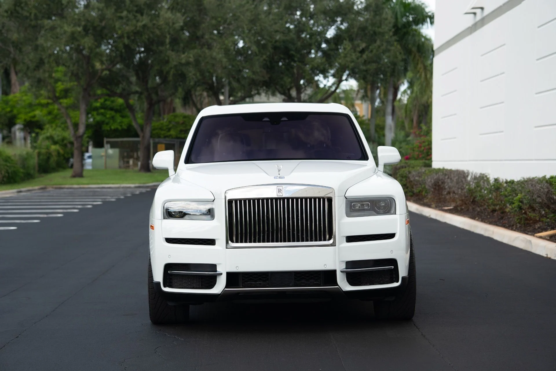 mph003_2205302724_Used_2024_Rolls_Royce_Cullinan_1759183626_bc69d4bc74