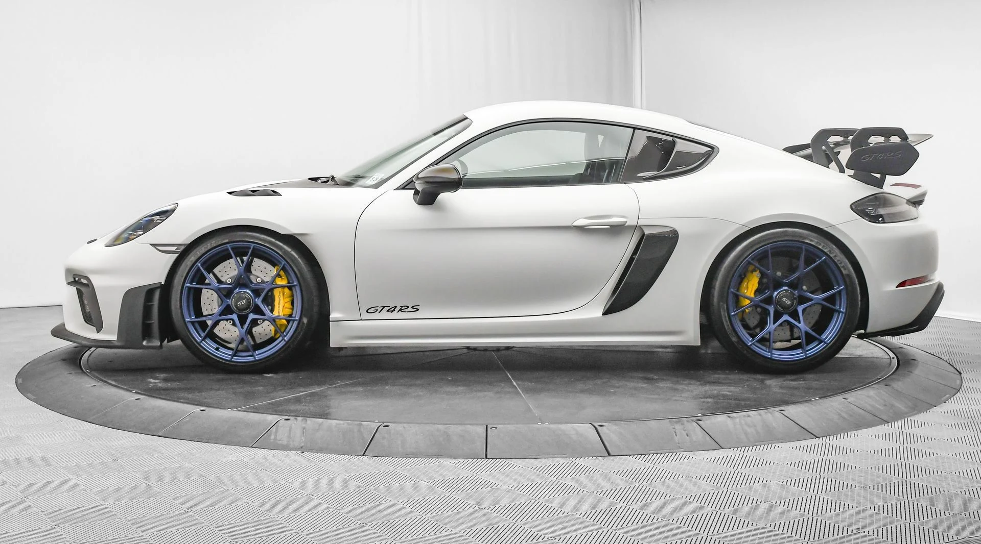 mph003_2205631489_89907908d419453698b304c180d1bea4_a53269c108