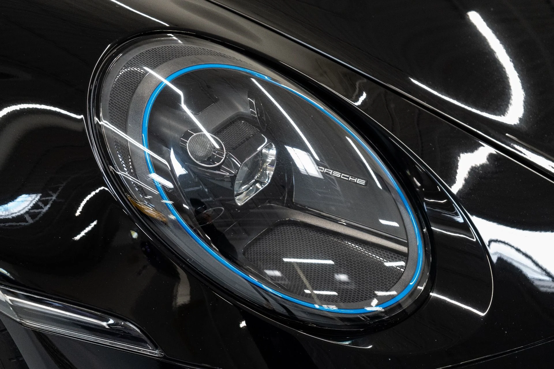 mph003_2210347088_Used_2022_Porsche_911_GT_3_1766000880_a3dbd25617