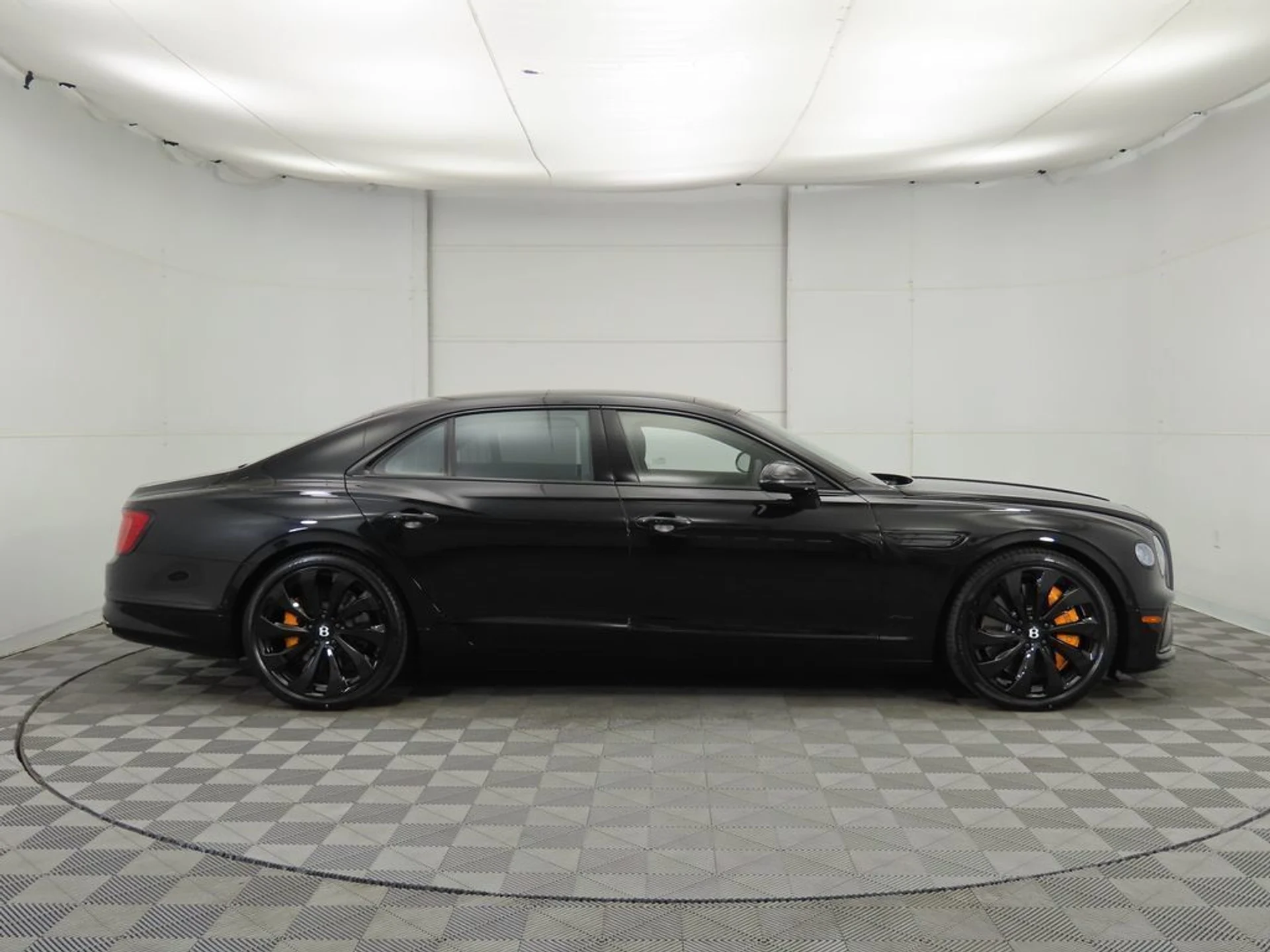 mph003_2212421037_new_2025_bentley_flying_spur_8119_22943437_4_1024_abc36396d6