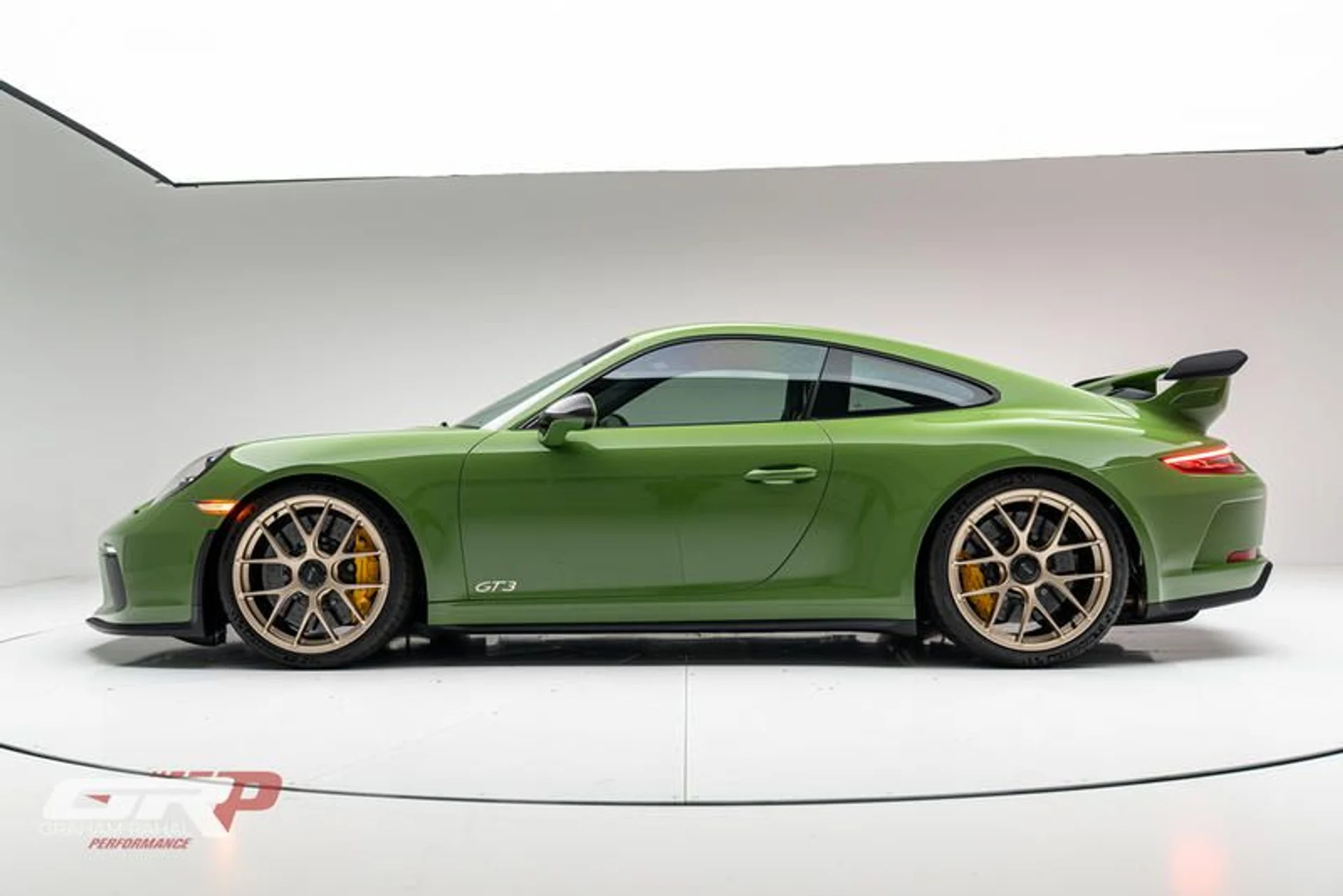 mph003_2218744694_71_B780_A6_B32_A_4660_993_E_E172_D39_B8257_a227a927f4