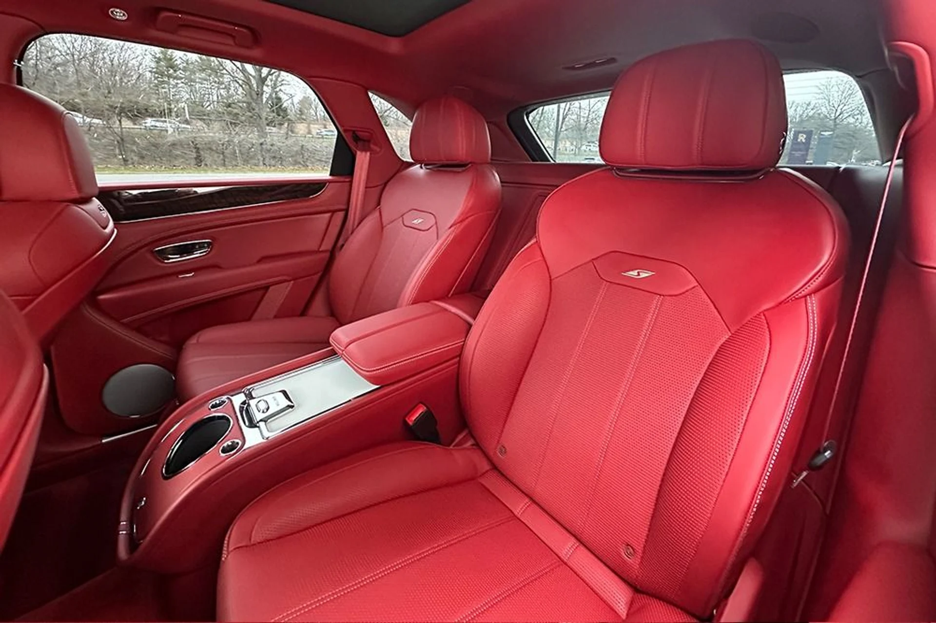 mph003_2230002289_Used_2022_Bentley_Bentayga_S_V8_1775750375_9c3f0857e1