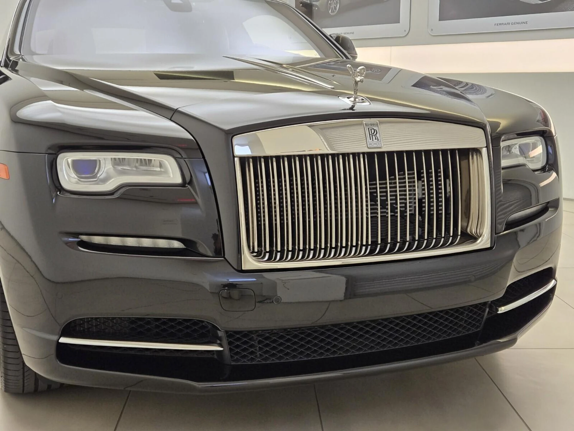 mph003_2232969252_Used_2018_Rolls_Royce_Wraith_1755931405_75d6a5de14