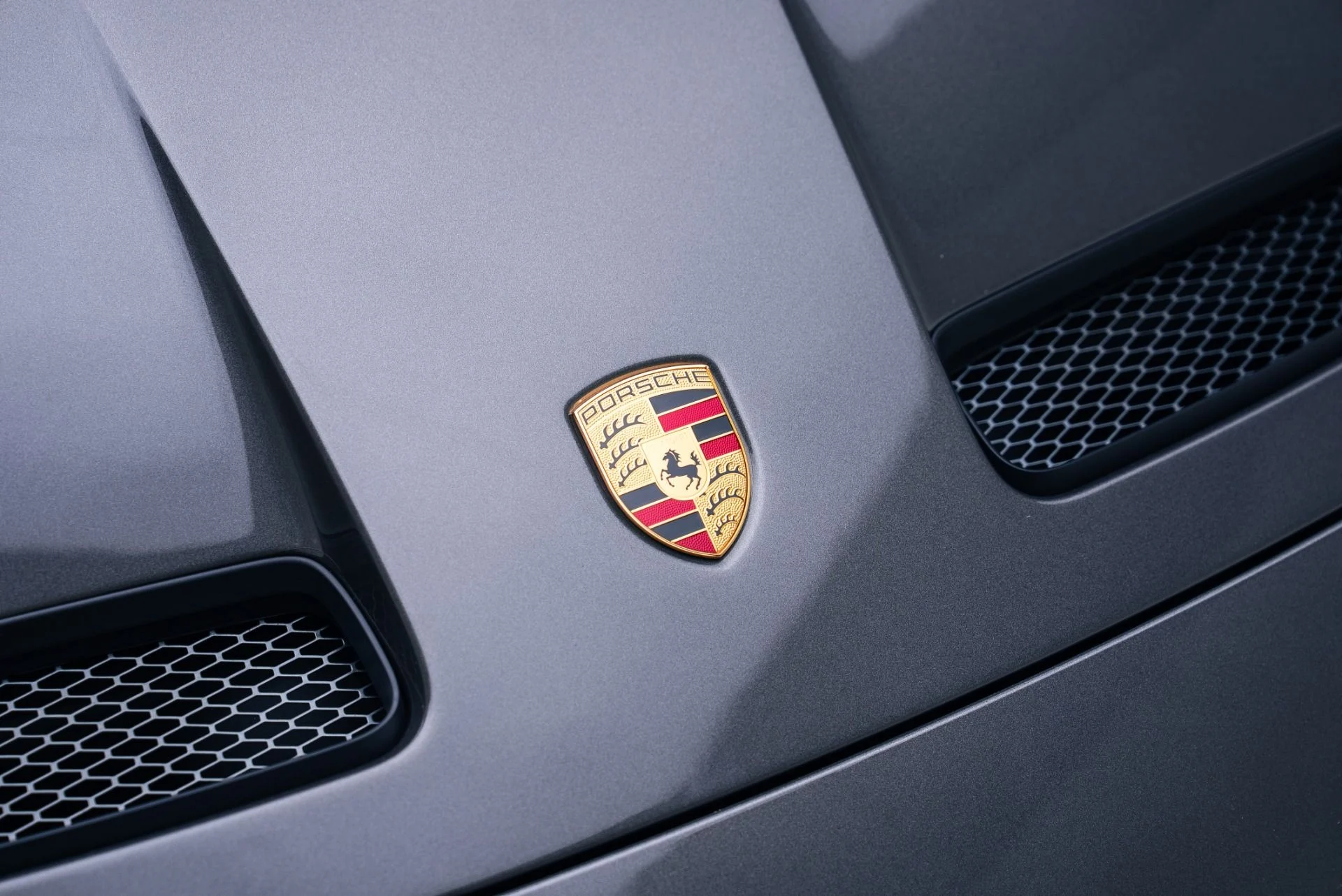 mph003_223940119_Used_2024_Porsche_911_GT_3_Touring_1765917490_b386c77713