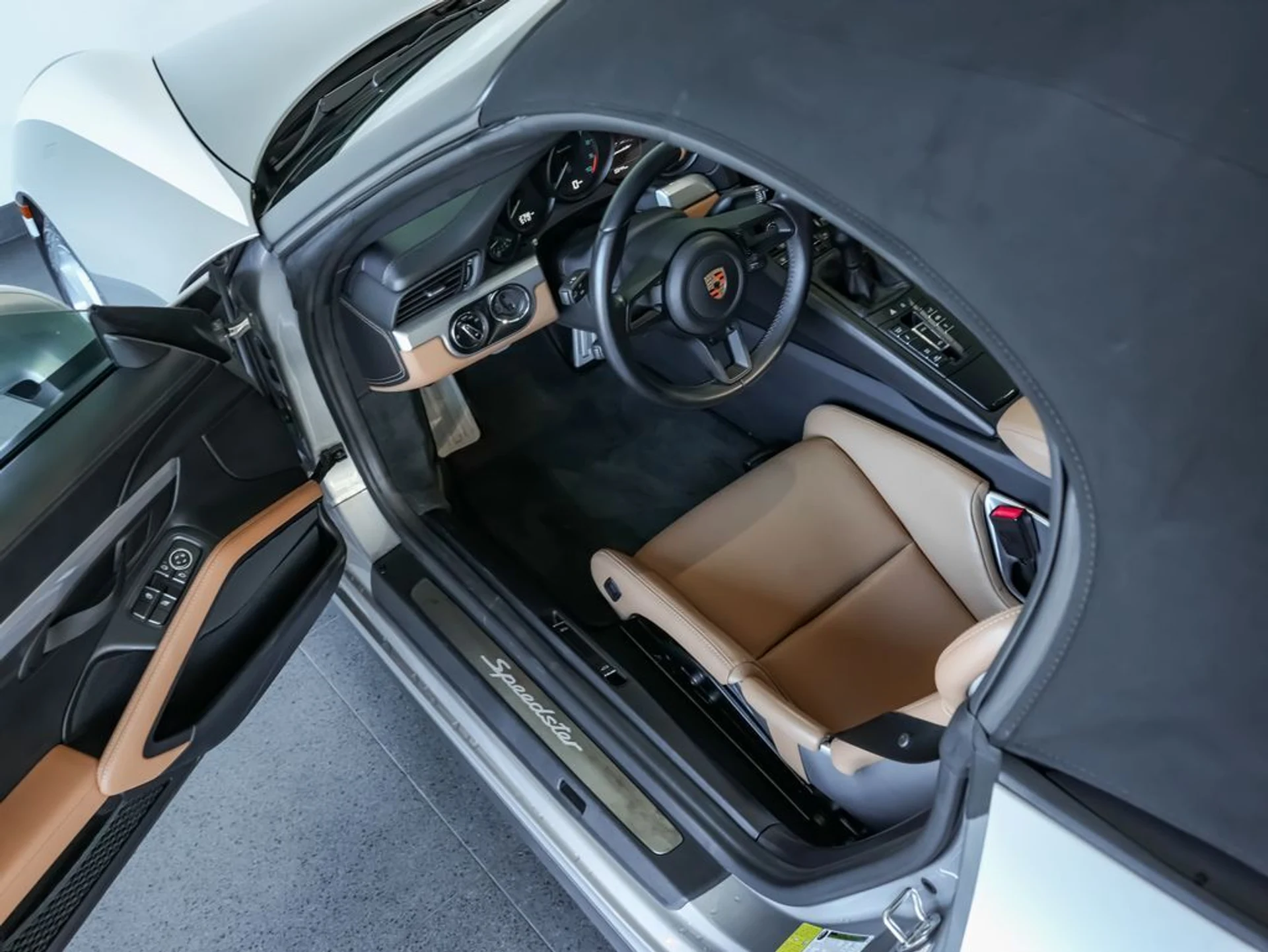 mph003_2244974730_ef456bcf8b2a57b893a10d7e9c8f636f_545006d17a