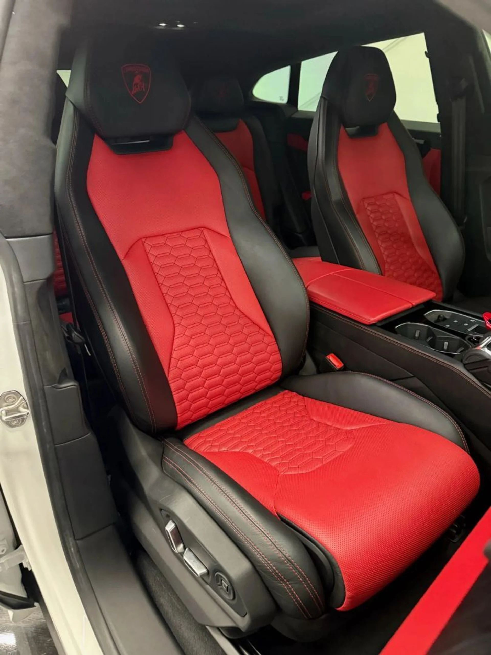 mph003_2254174456_202510_54e2f5af32084b79a60a10ffb451f6da_6cb5754fae