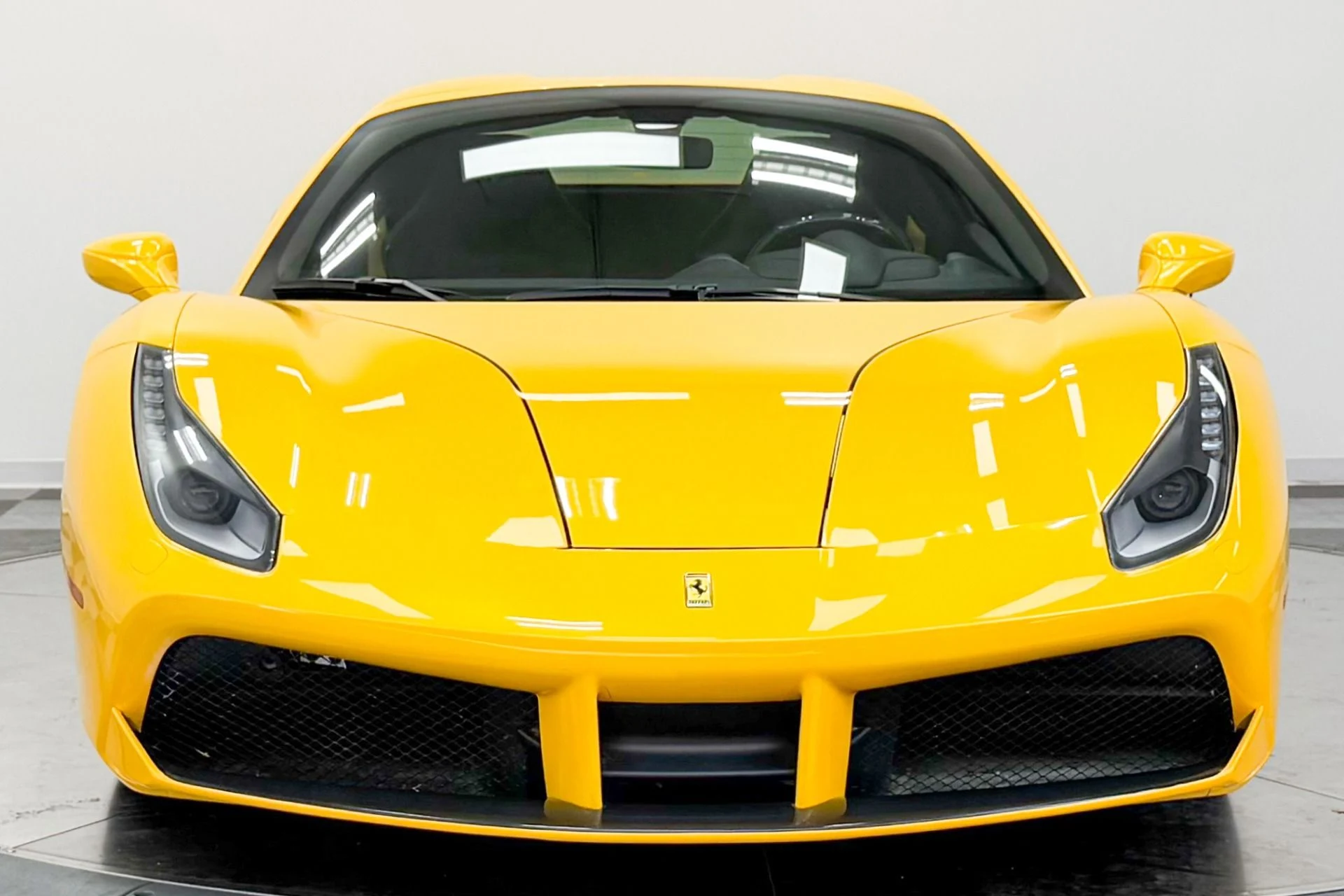 mph003_2262755909_Used_2017_Ferrari_488_Spider_Carbon_Fiber_Racing_Seats_Extensive_Carbon_Fiber_1782928237_22128f9de4
