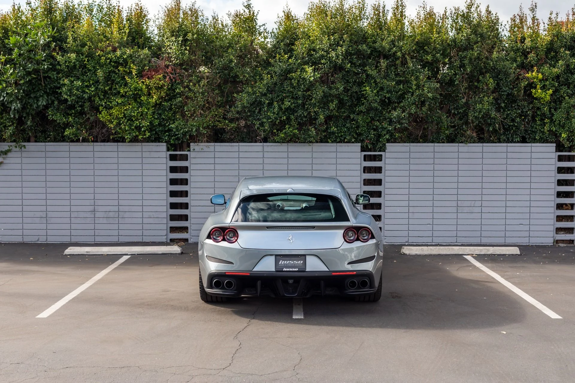 mph003_2270612180_Used_2018_Ferrari_GTC_4_Lusso_T_1701305199_bed9534bb4