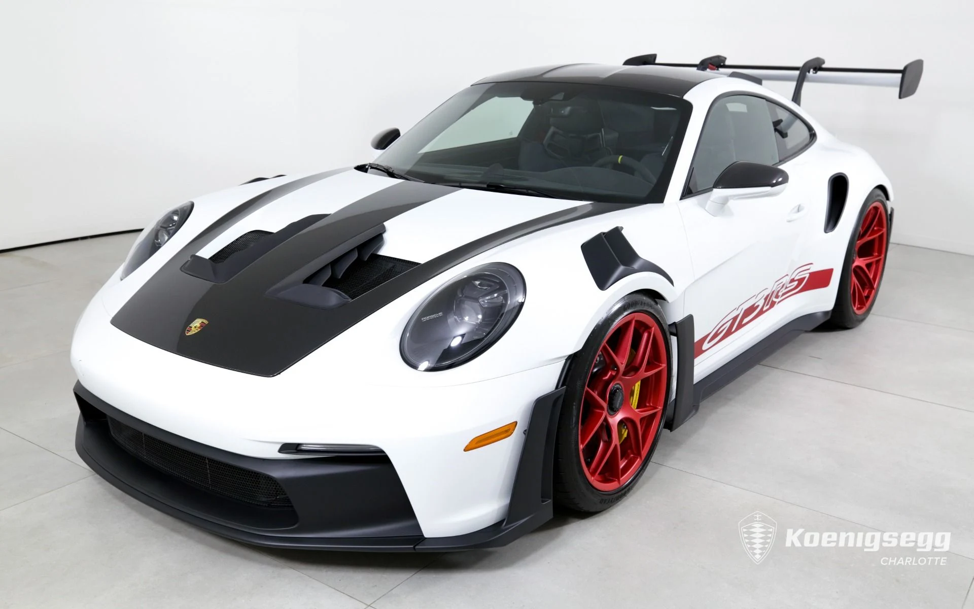 mph003_228111648_Used_2024_Porsche_911_GT_3_RS_1737481368_f23536be28