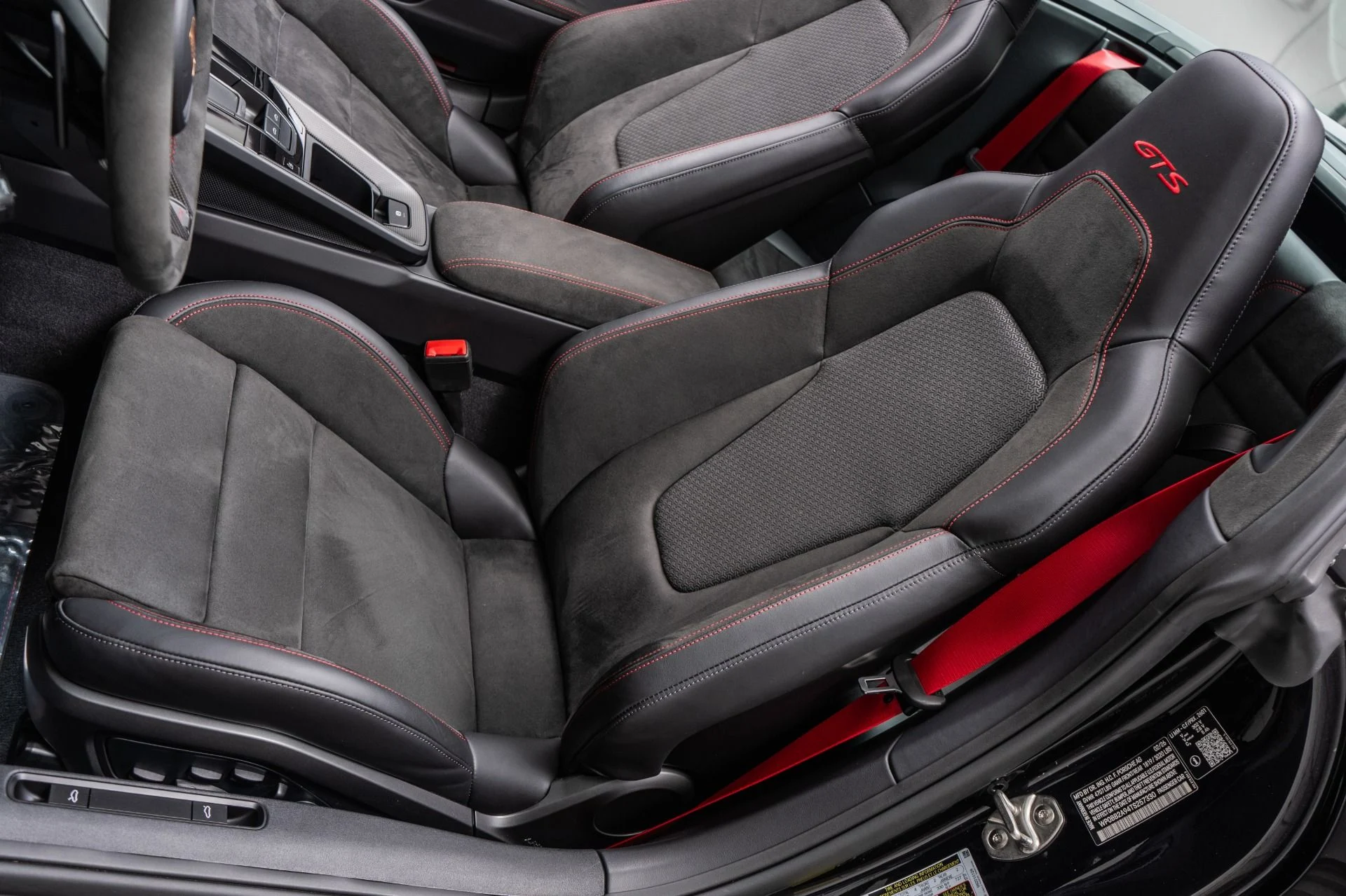 mph003_2282509283_Used_2026_Porsche_911_Targa_4_GTS_1789681933_9947c379f8