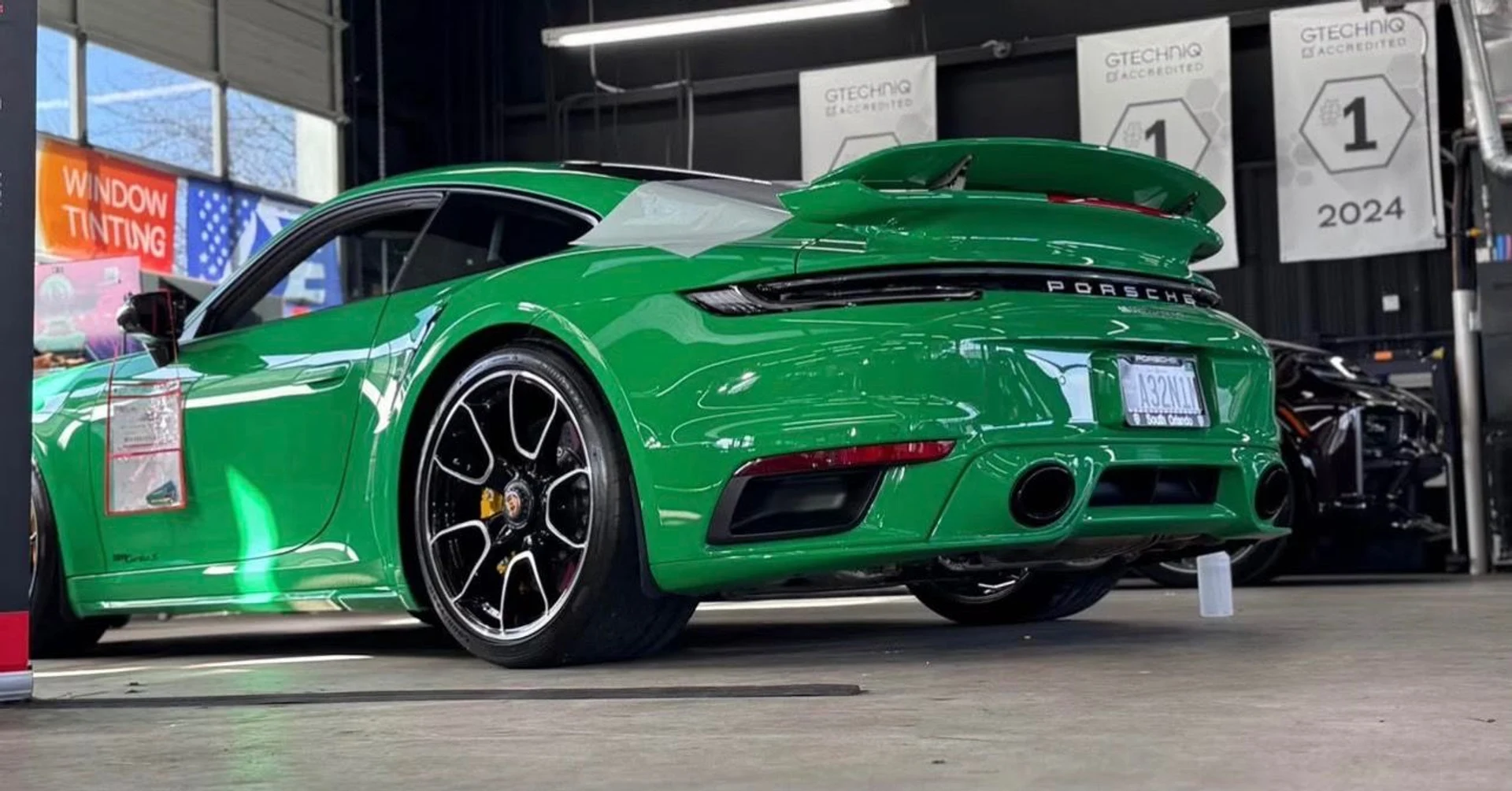 mph003_2293334071_Used_2023_Porsche_911_Turbo_S_1754404863_b02d31da95