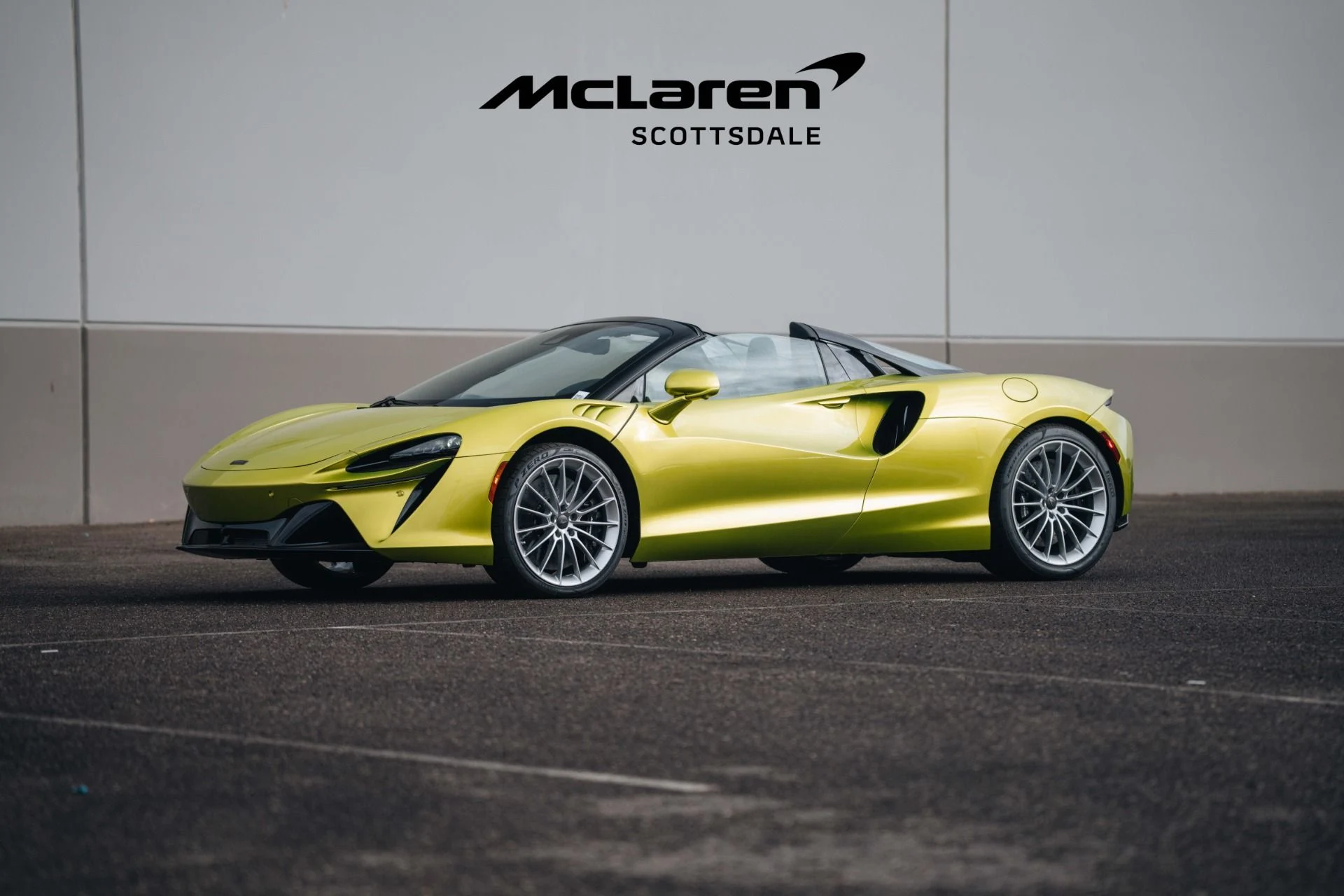 mph003_2300979387_Used_2025_MCLAREN_ARTURA_1738446546_455852dca4