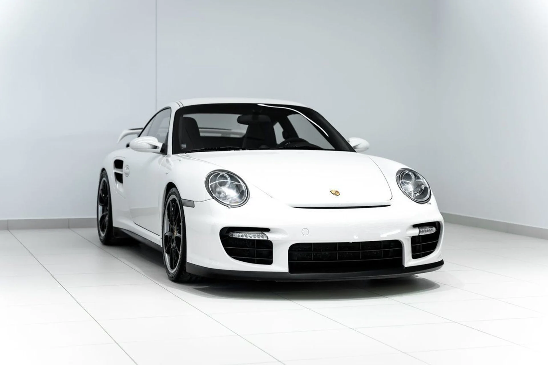 mph003_230198250_porsche_911_2009_jpg_v_1758918548_45e8825141
