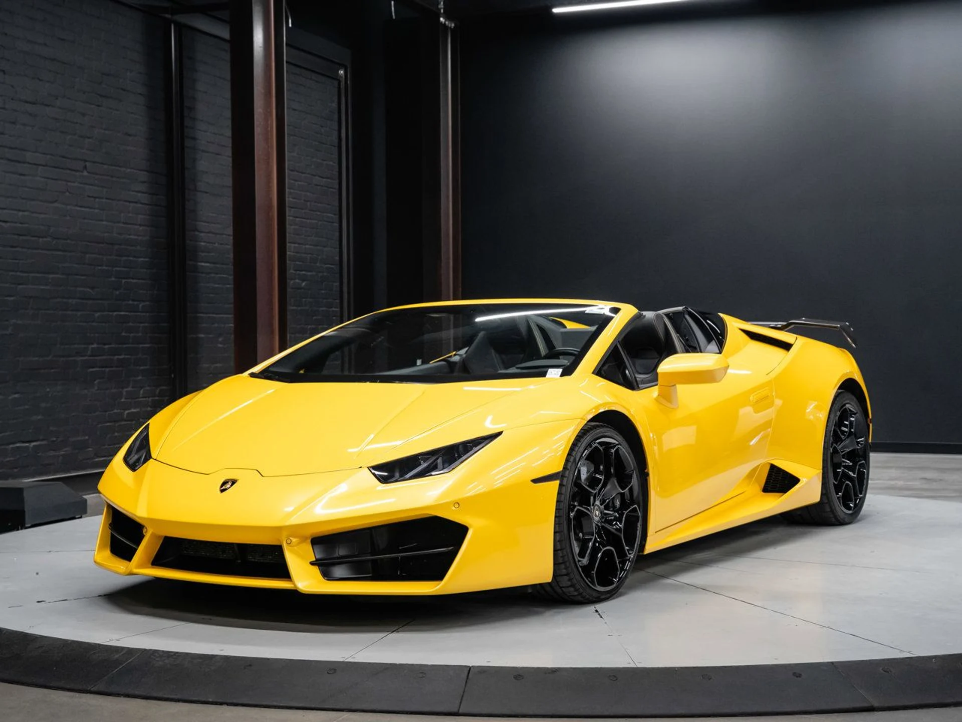 mph003_2311704195_lamborghini_huracan_2017_20786b6cca