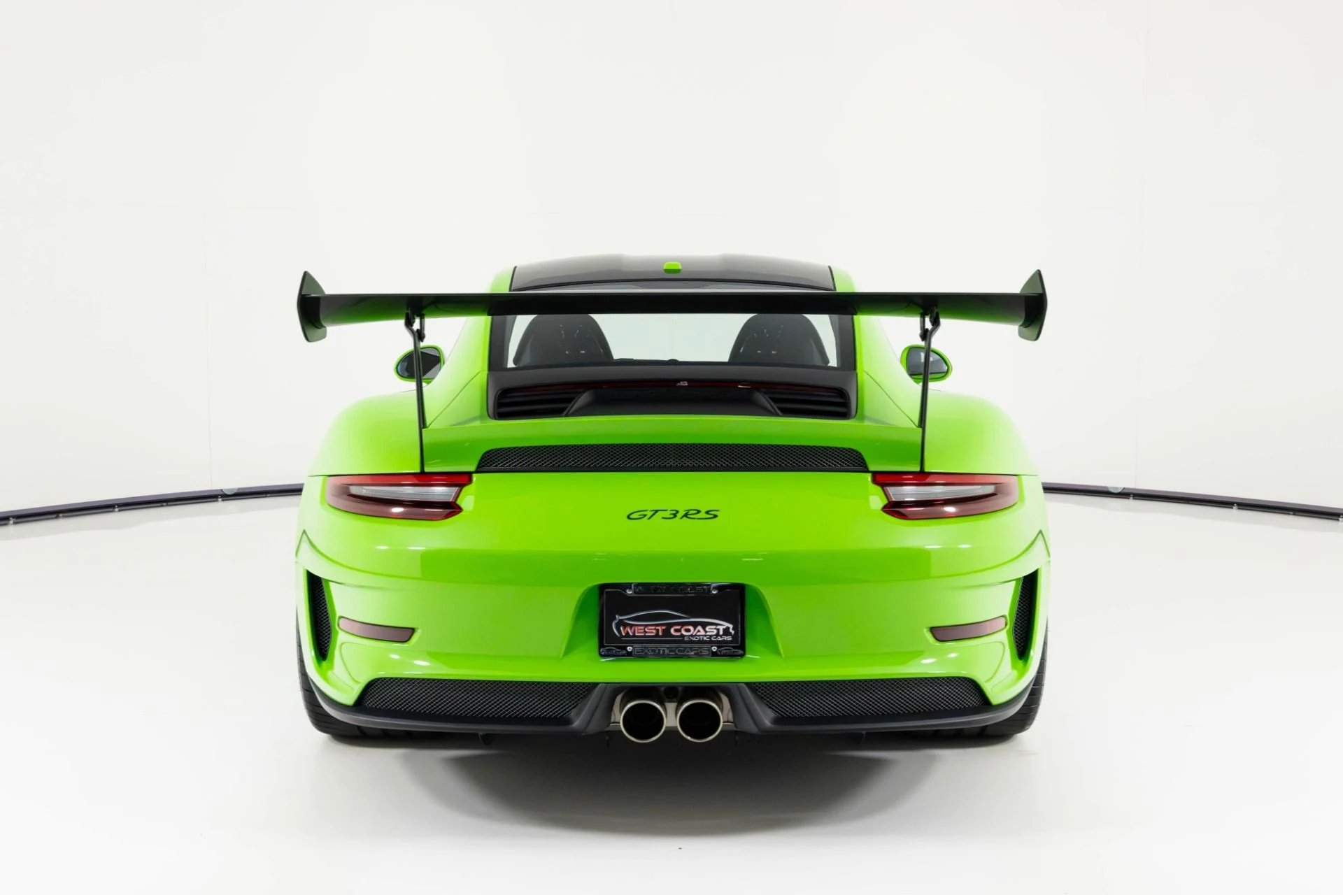 mph003_2314735913_Used_2019_Porsche_911_GT_3_RS_1763595256_1c9096abb1