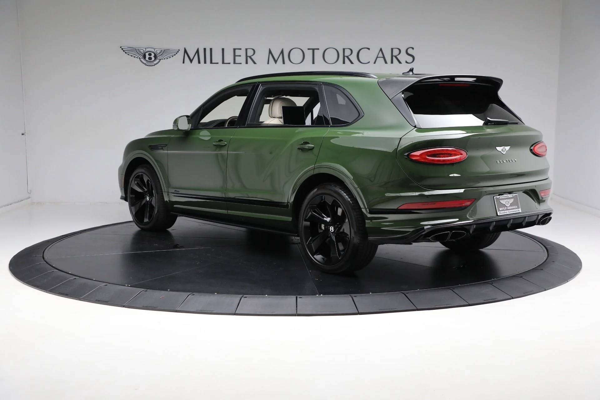 mph003_2316854933_Used_2023_Bentley_Bentayga_EWB_Azure_V8_316450a13d